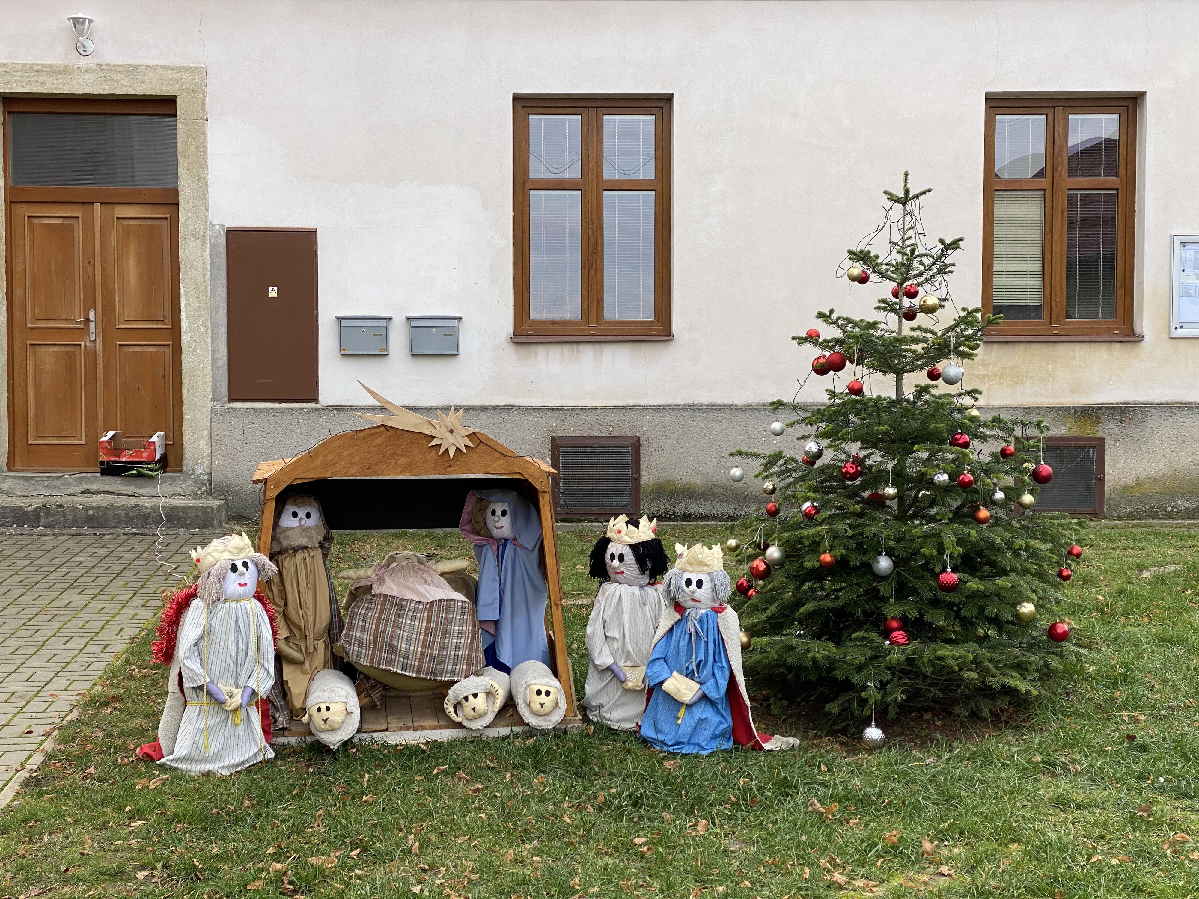 Třebonín - obecní úřad foto 2