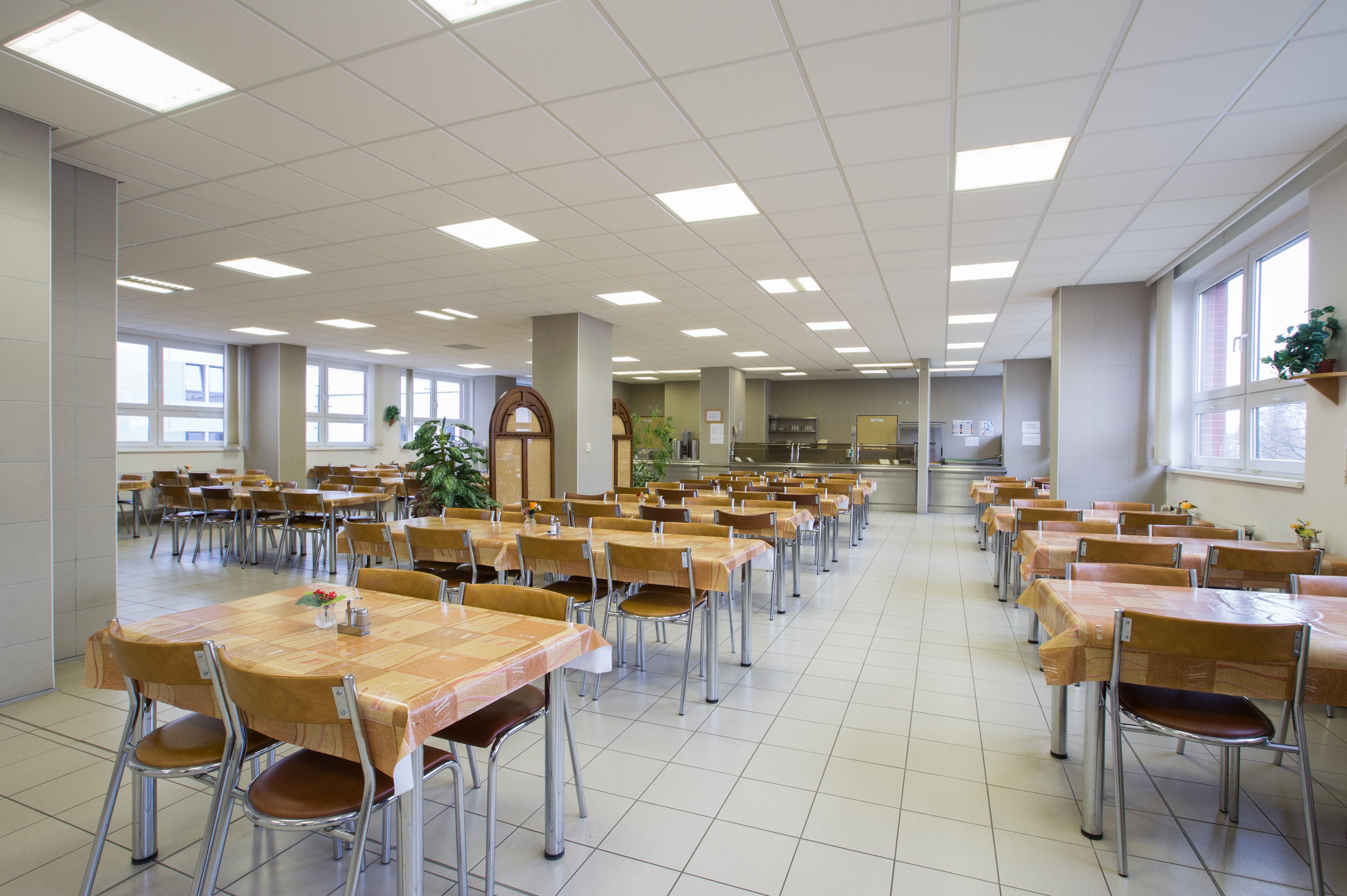 Školní jídelna - Střední odborná škola a Střední odborné učiliště, Hradec Králové, Vocelova 1338