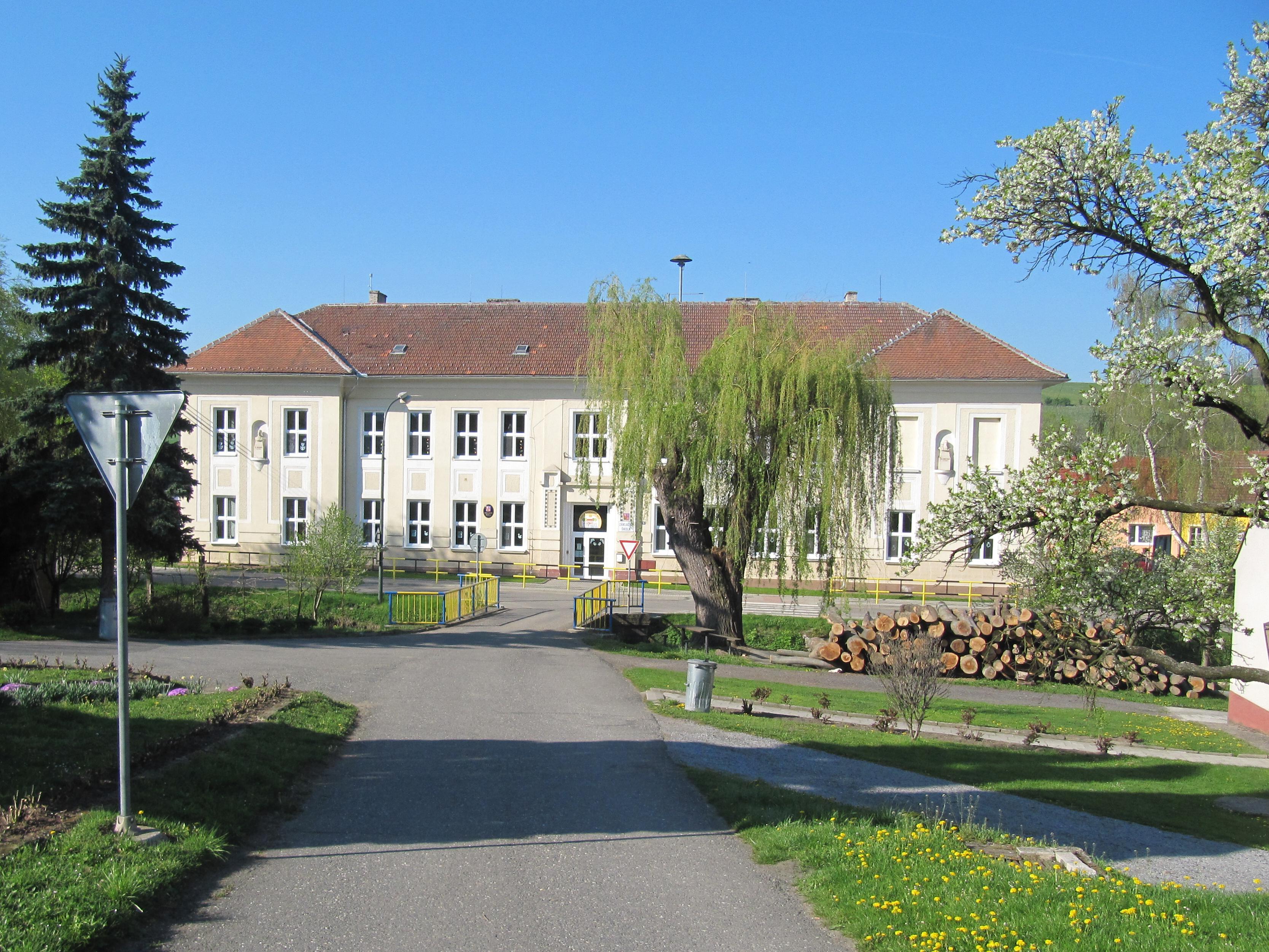 ZŠ Horní Němčí foto 1