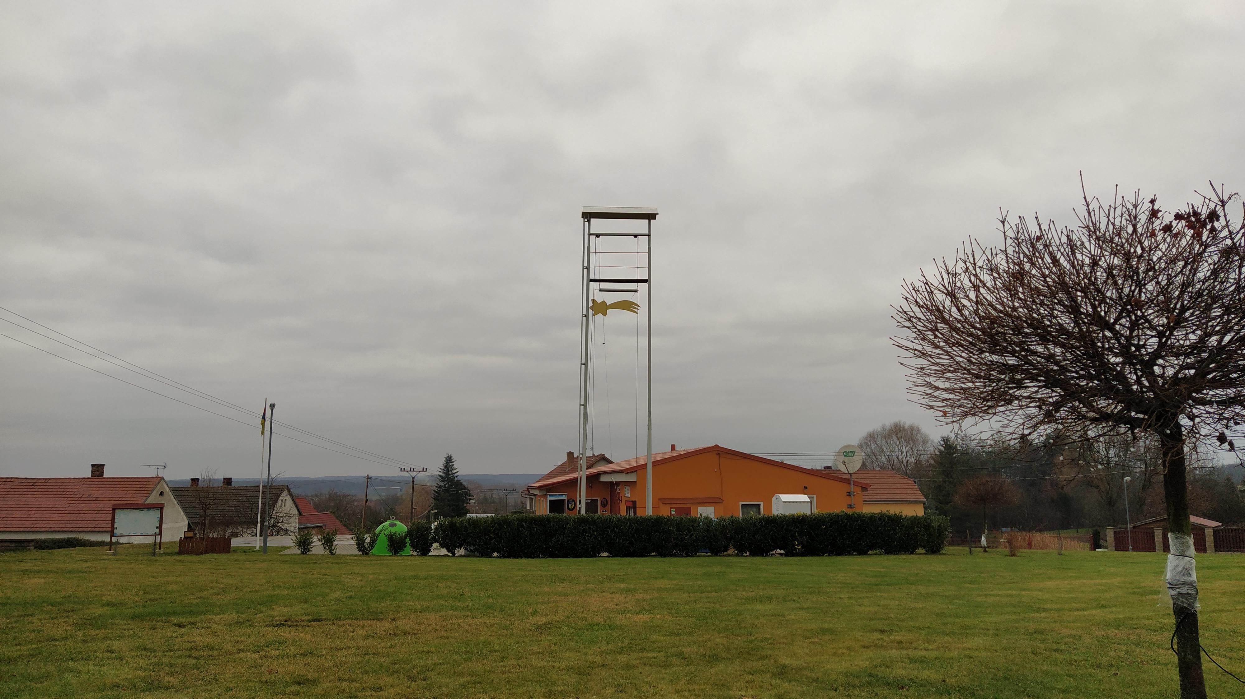 Lipec - obecní úřad foto 2