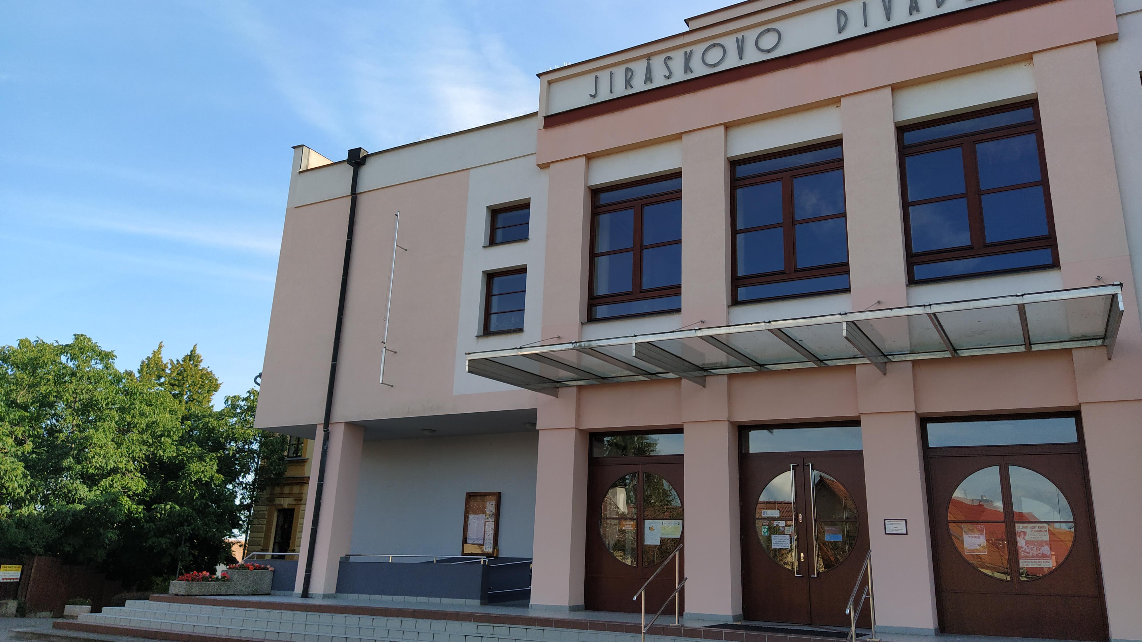 Jiráskovo divadlo foto 5