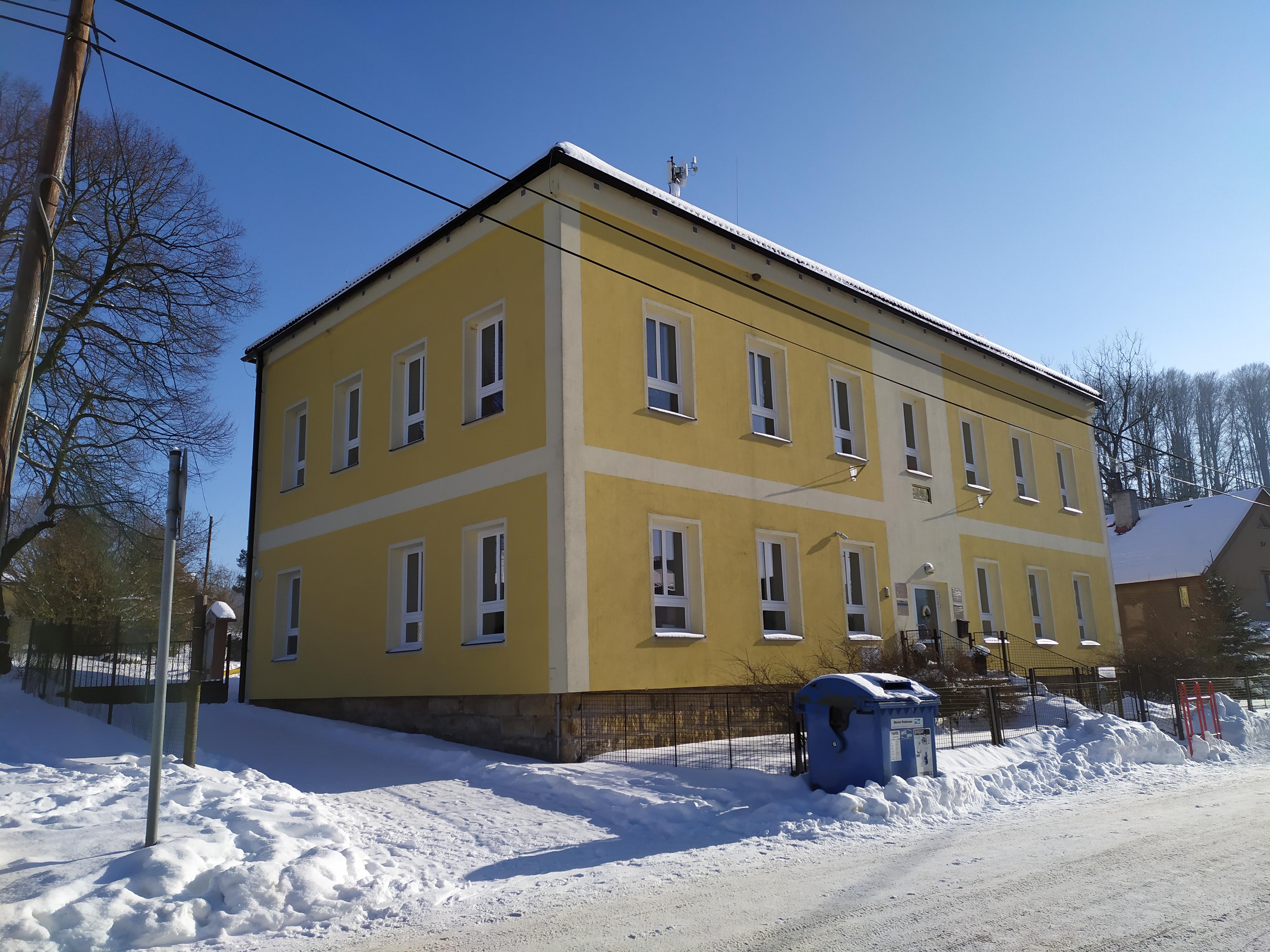 Základní škola a Mateřská škola, Suchý Důl, okres Náchod