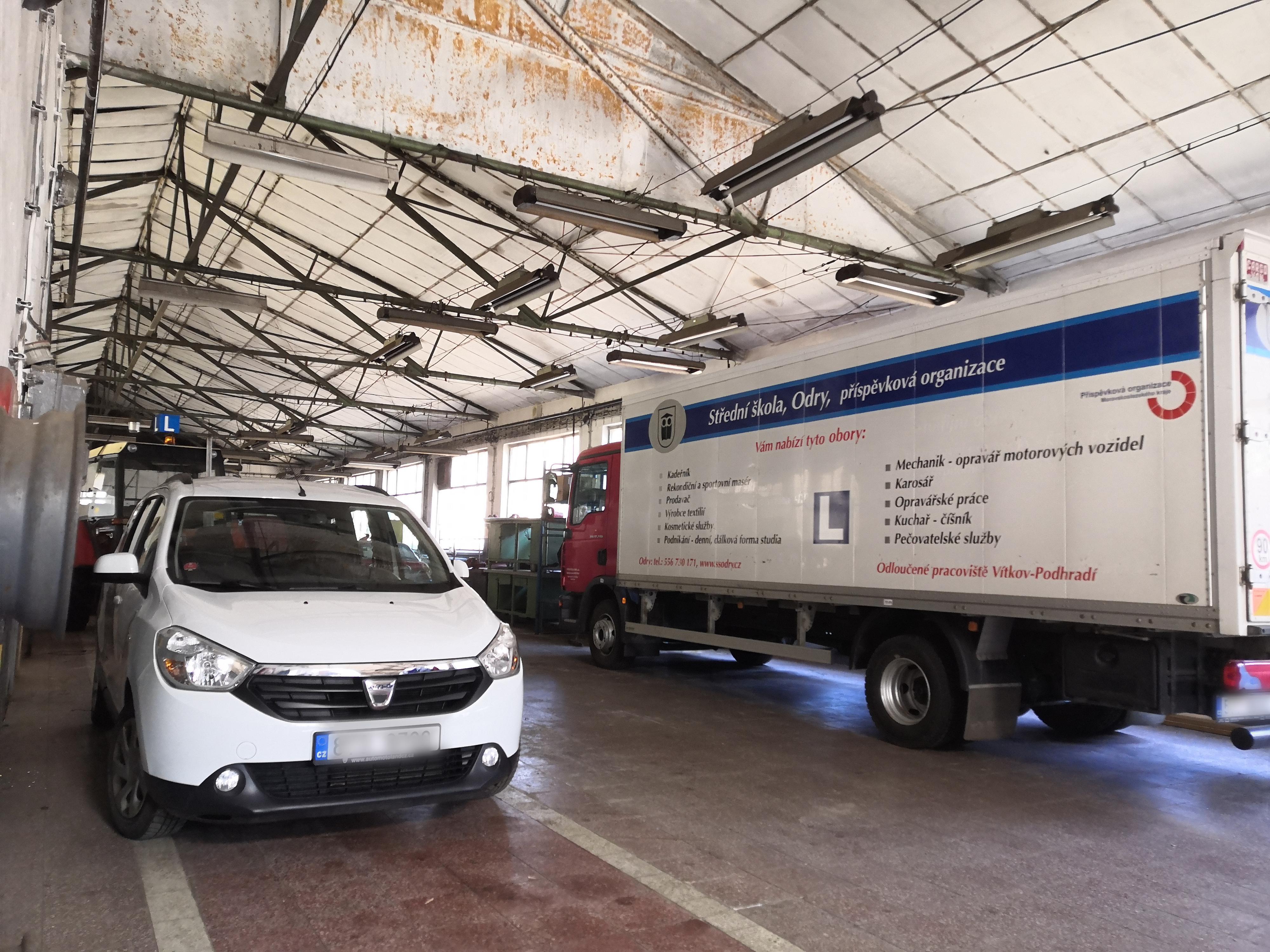 Autoservis - Střední škola Odry foto 4