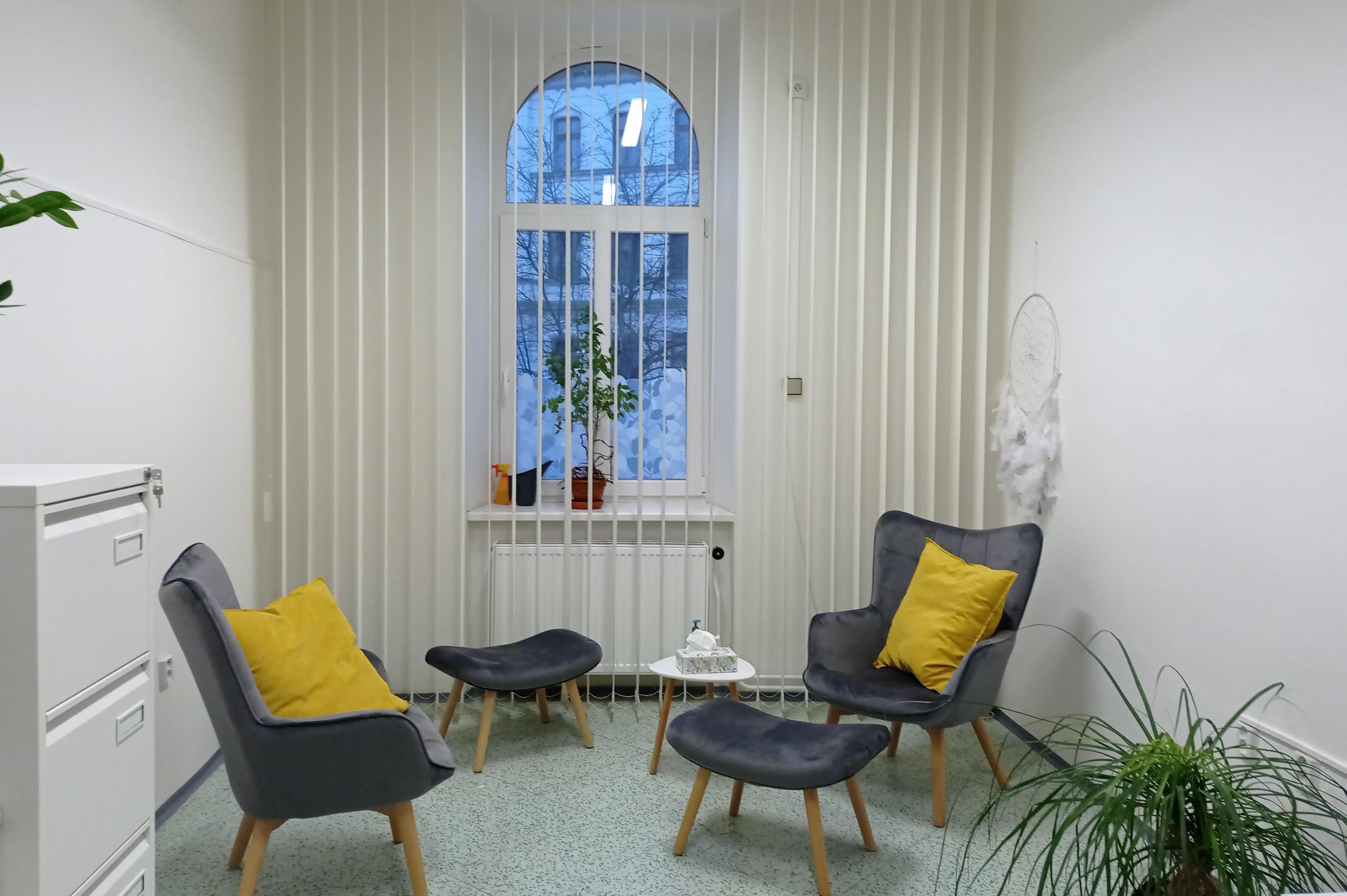 PhDr. Kateřina Charvátová