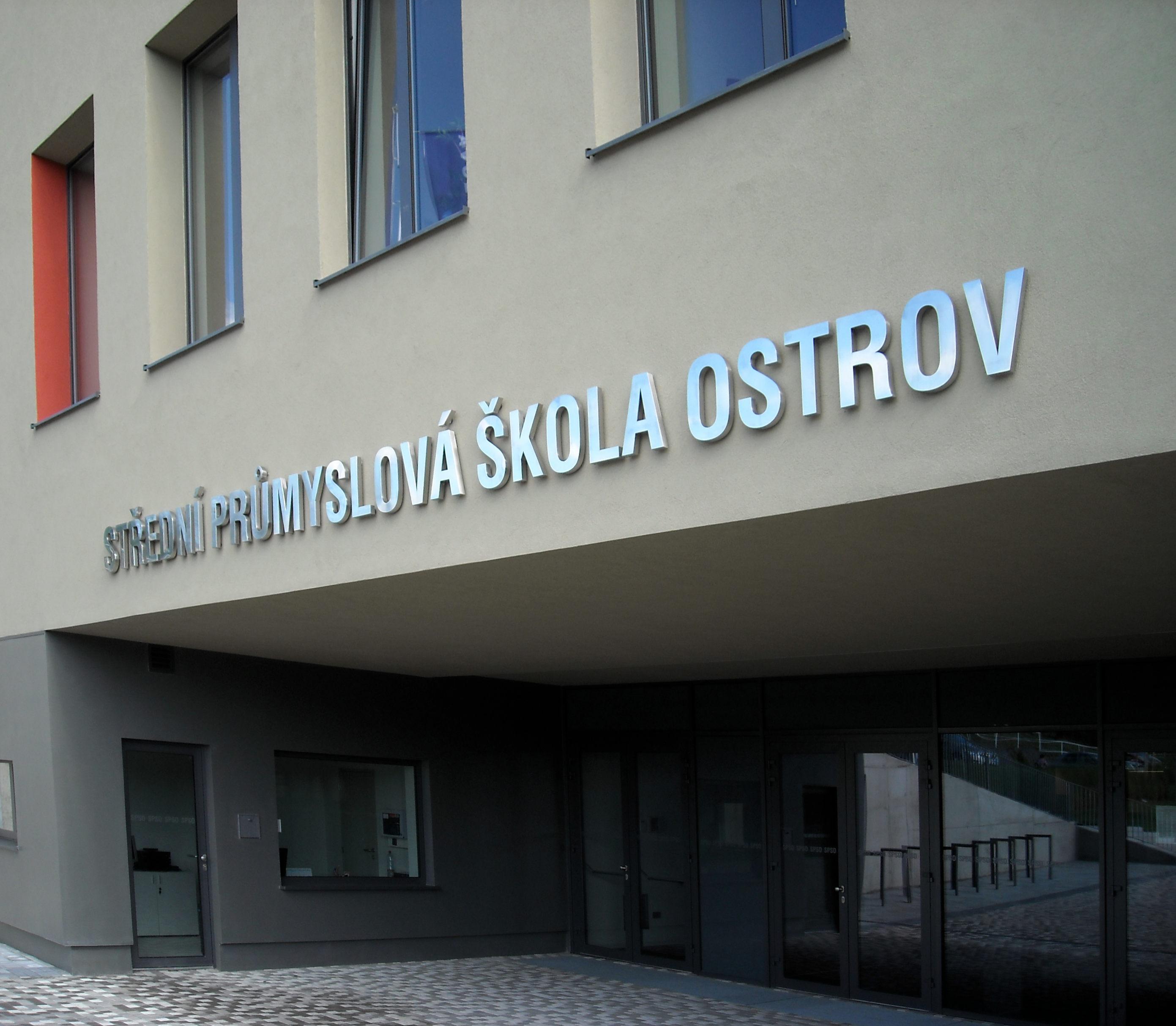 Střední průmyslová škola Ostrov foto 4