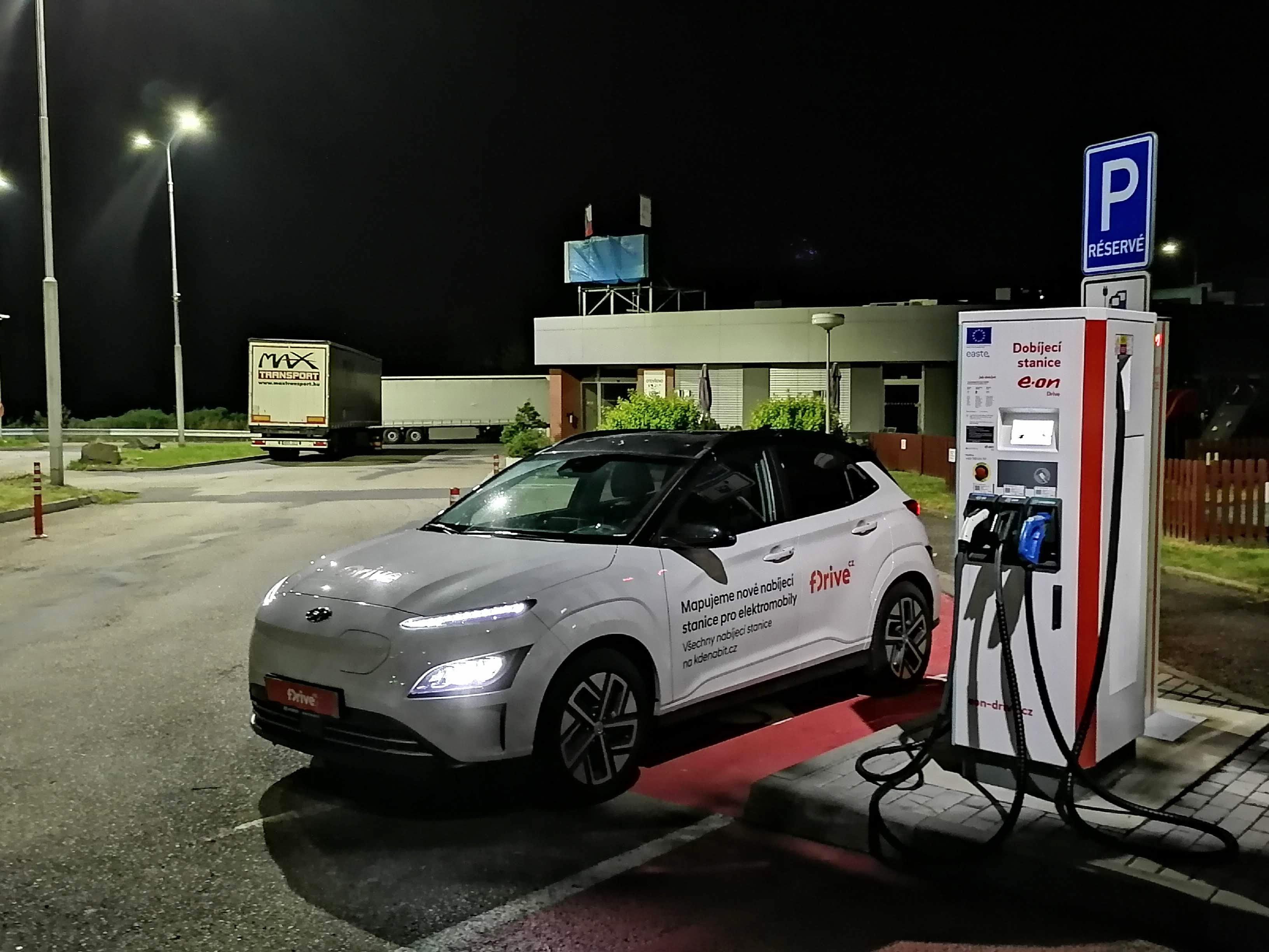 Dobíjecí stanice E.ON Drive
