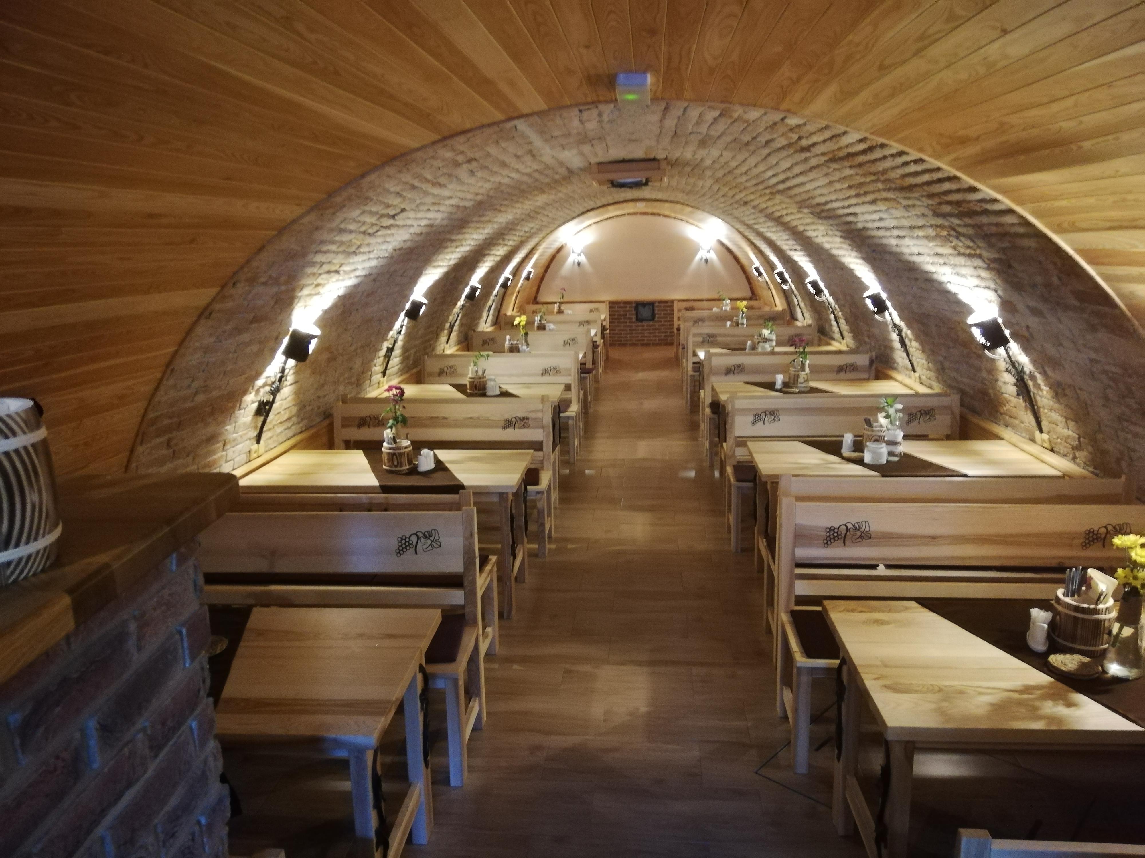 Vinárna a restaurace U Langrů foto 2