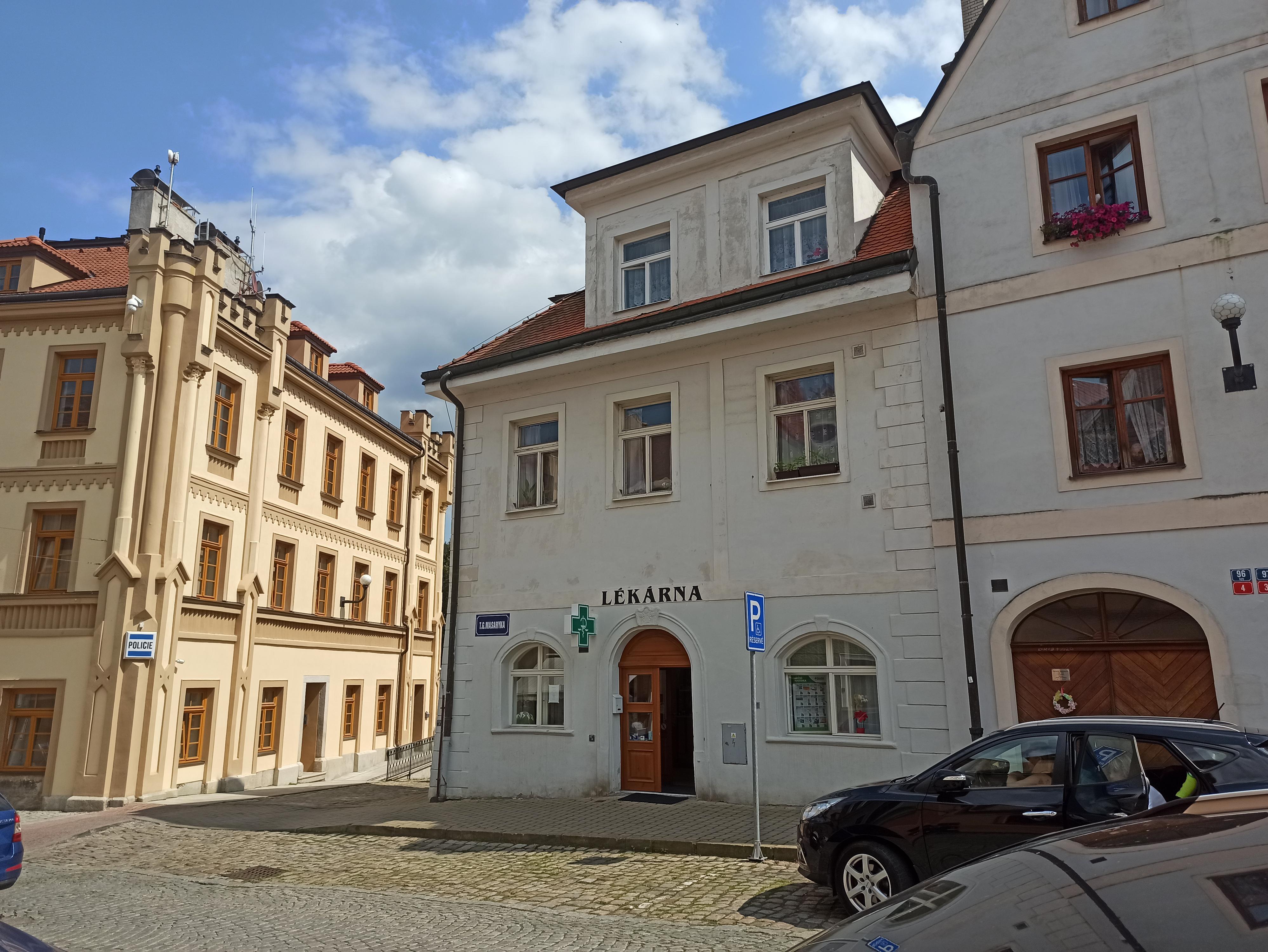 Lékárna Loket (OOVL - L Prosek Point Praha 9)