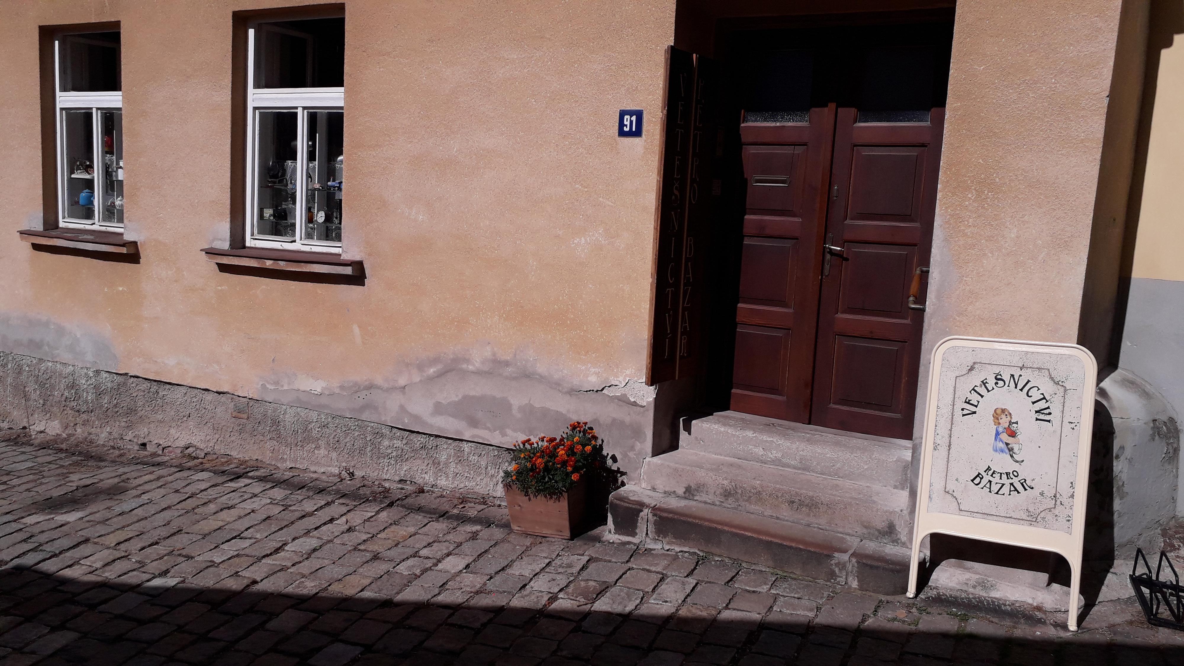 Marek Pecivál - Retro Bazar foto 4