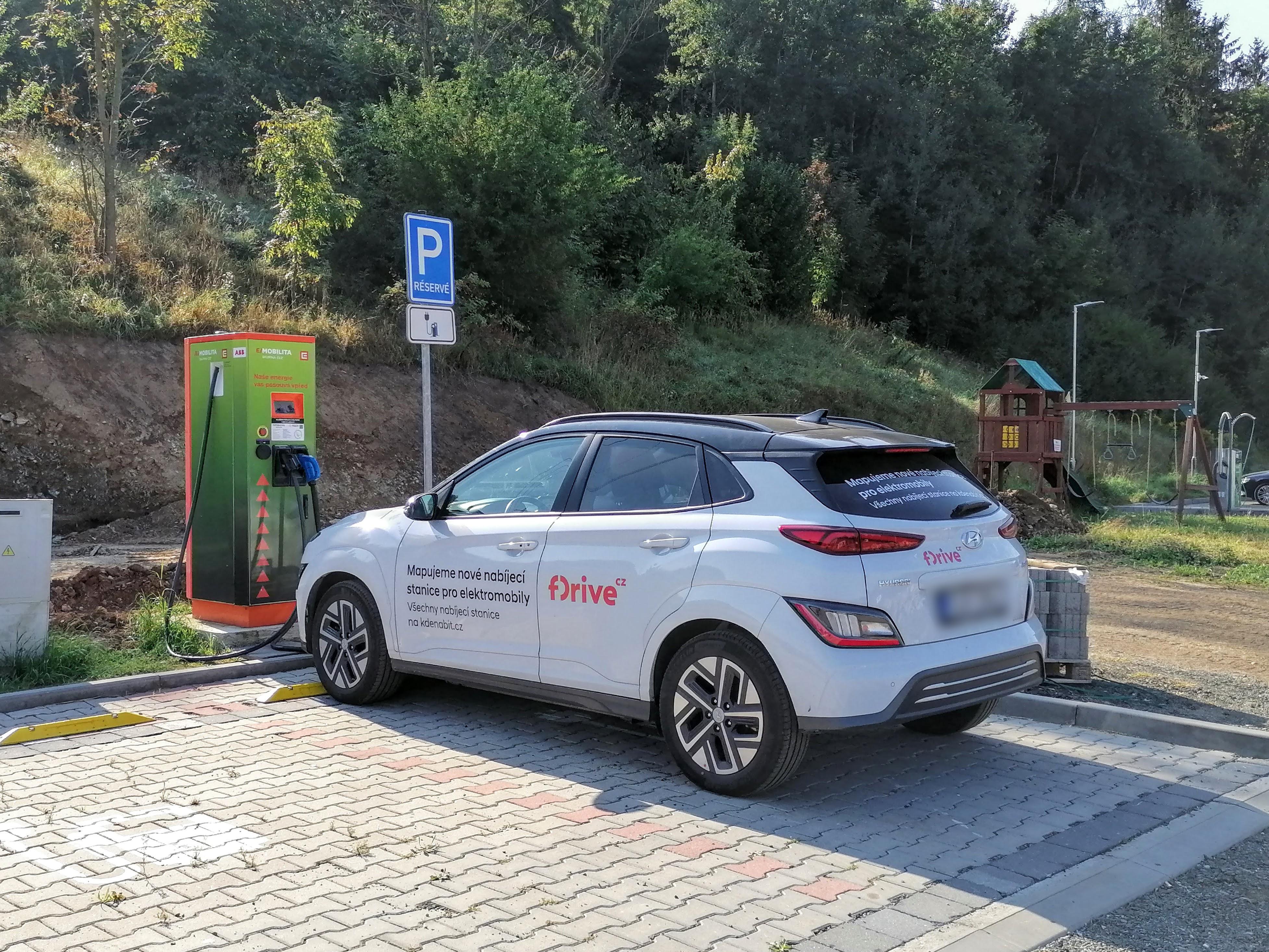 Nabíjecí stanice ČEZ foto 1