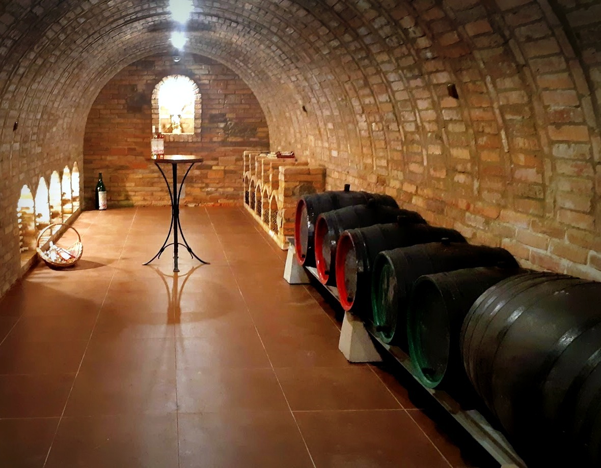 Rodinné vinařství Zahnaš foto 3