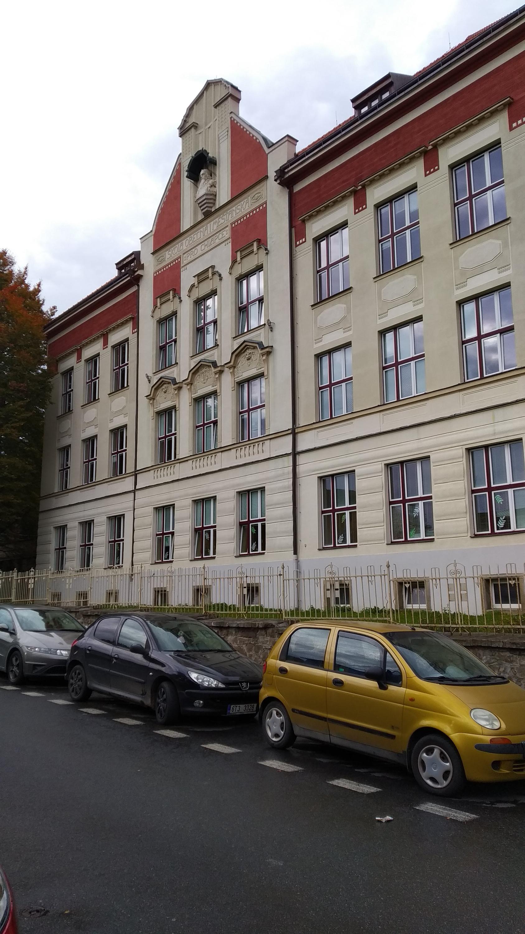 ZŠ Humpolec, Hálkova foto 2