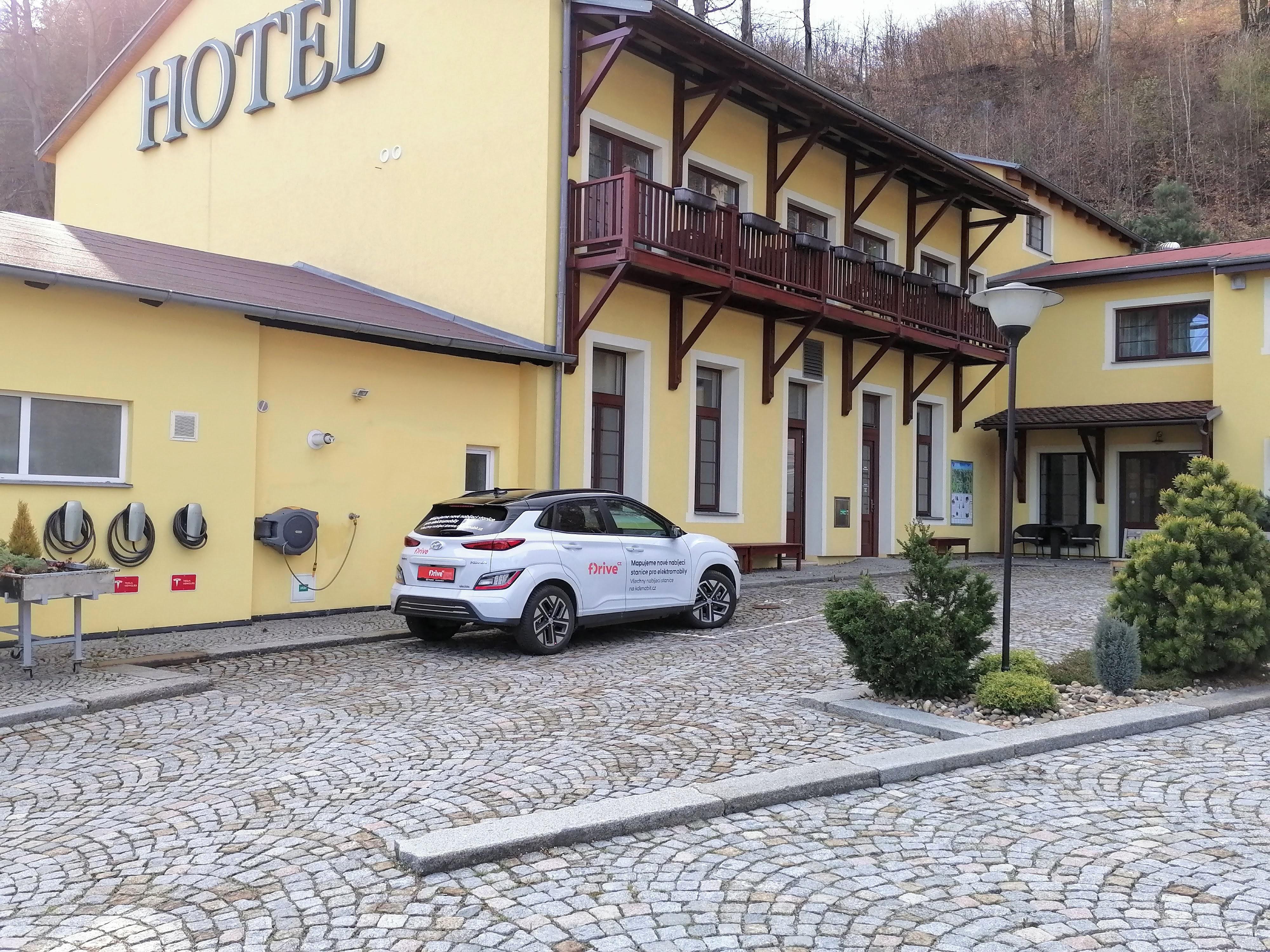 Hotel Výpřež - Nabíjecí stanice foto 2