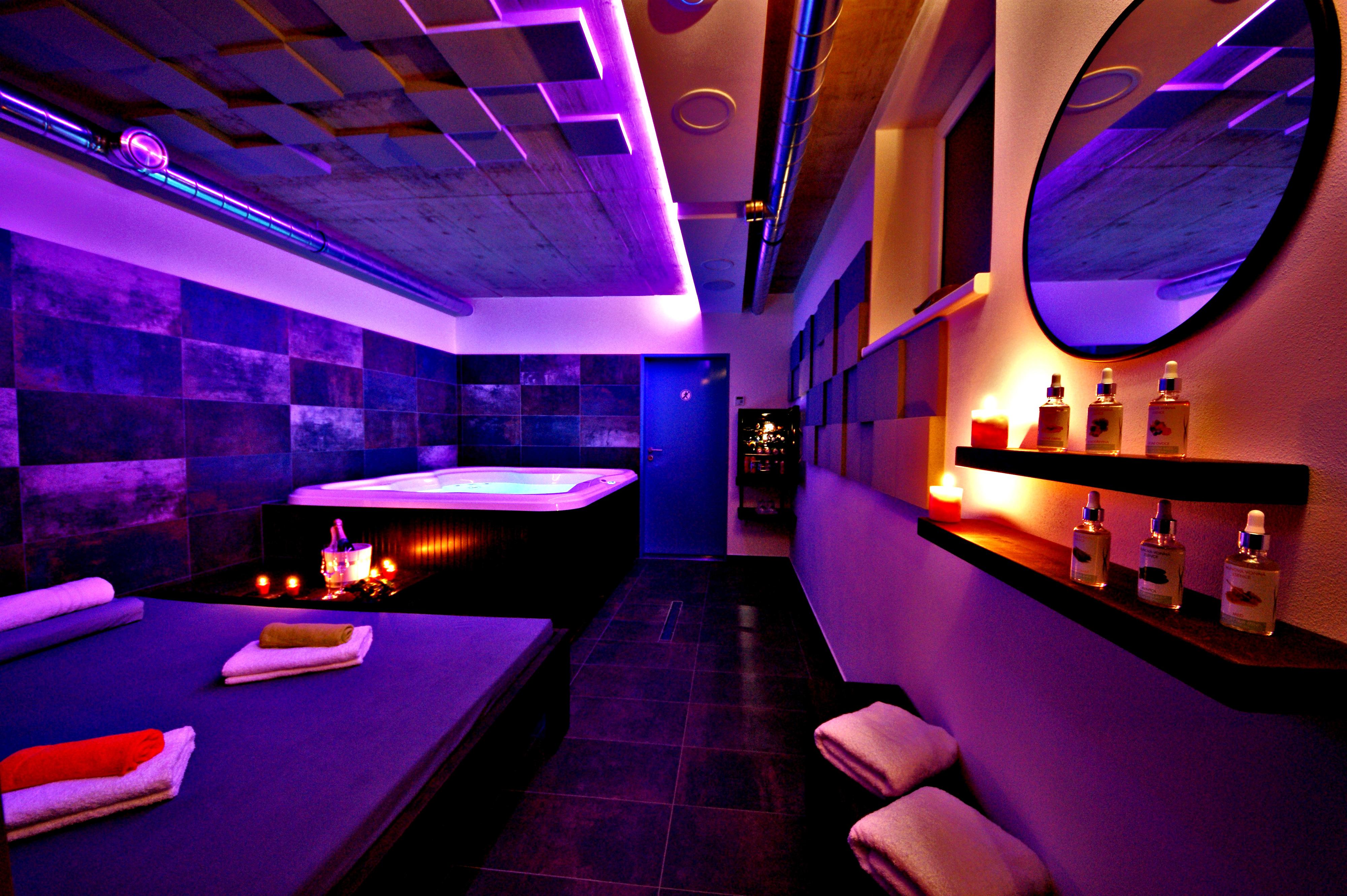 WELLNESS DOUBRAVKA Art foto 4