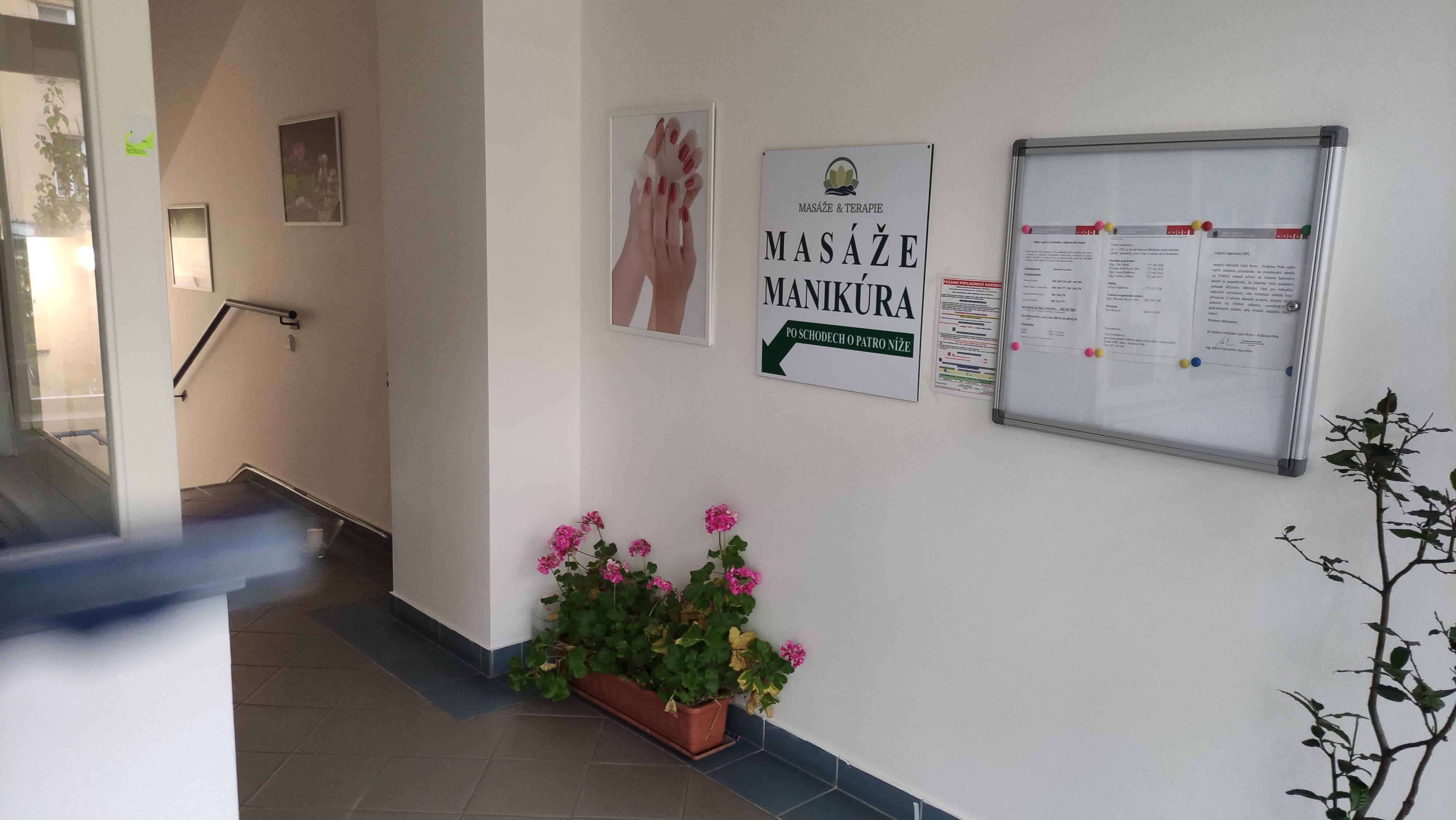 Manikúra - Věra Roučová foto 2