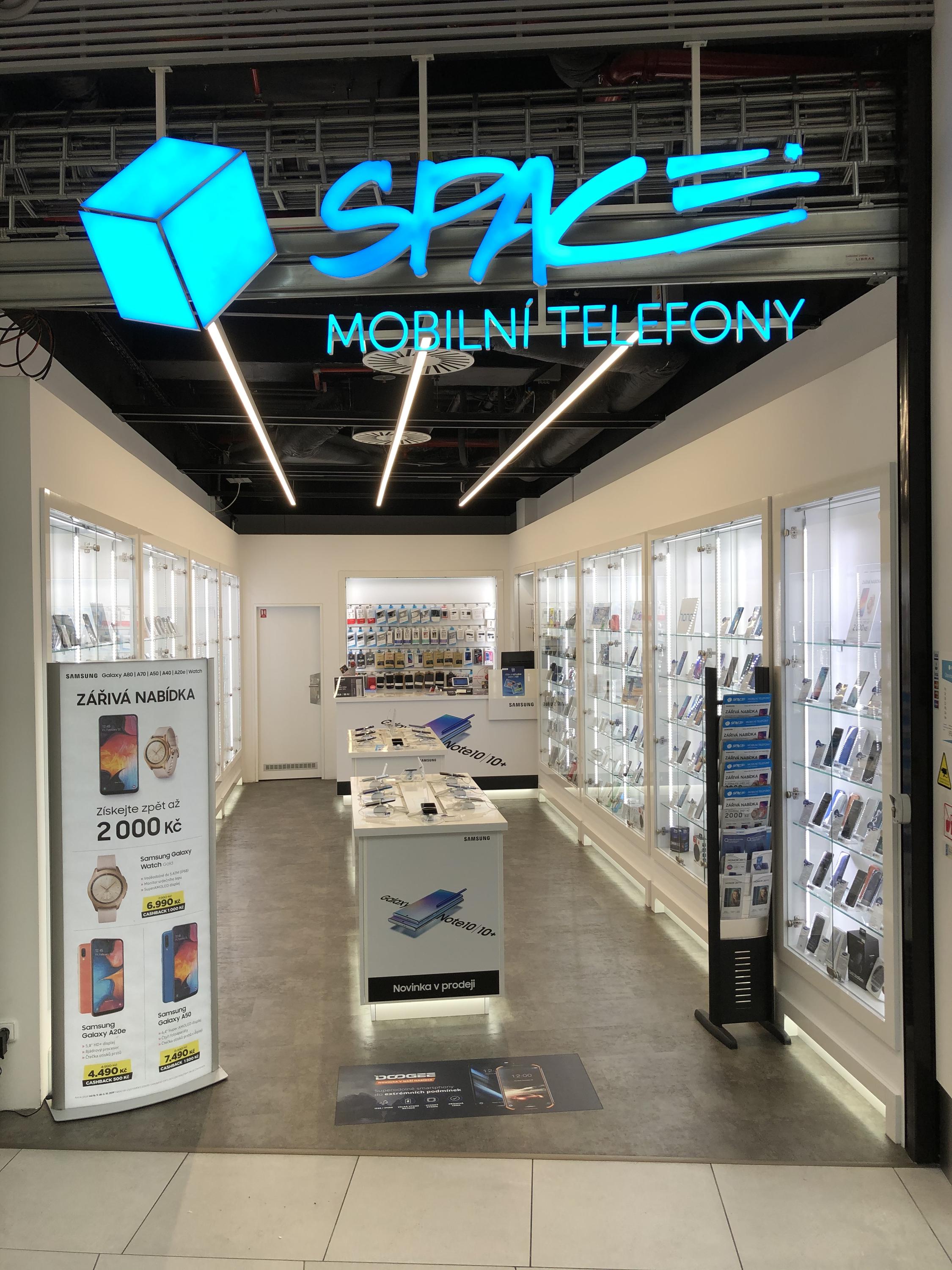 SPACE mobilní telefony foto 2