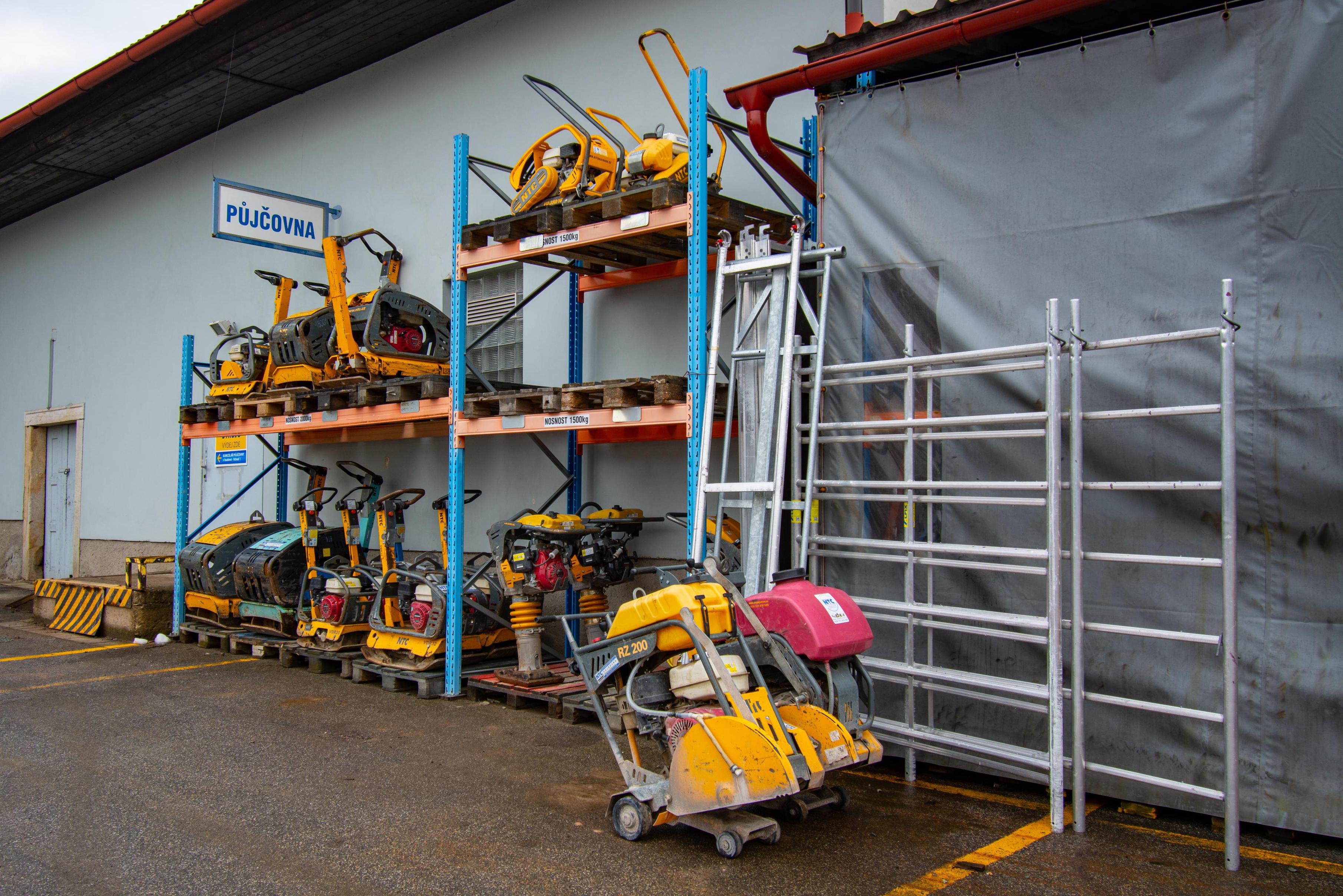 Půjčovna strojů NTC