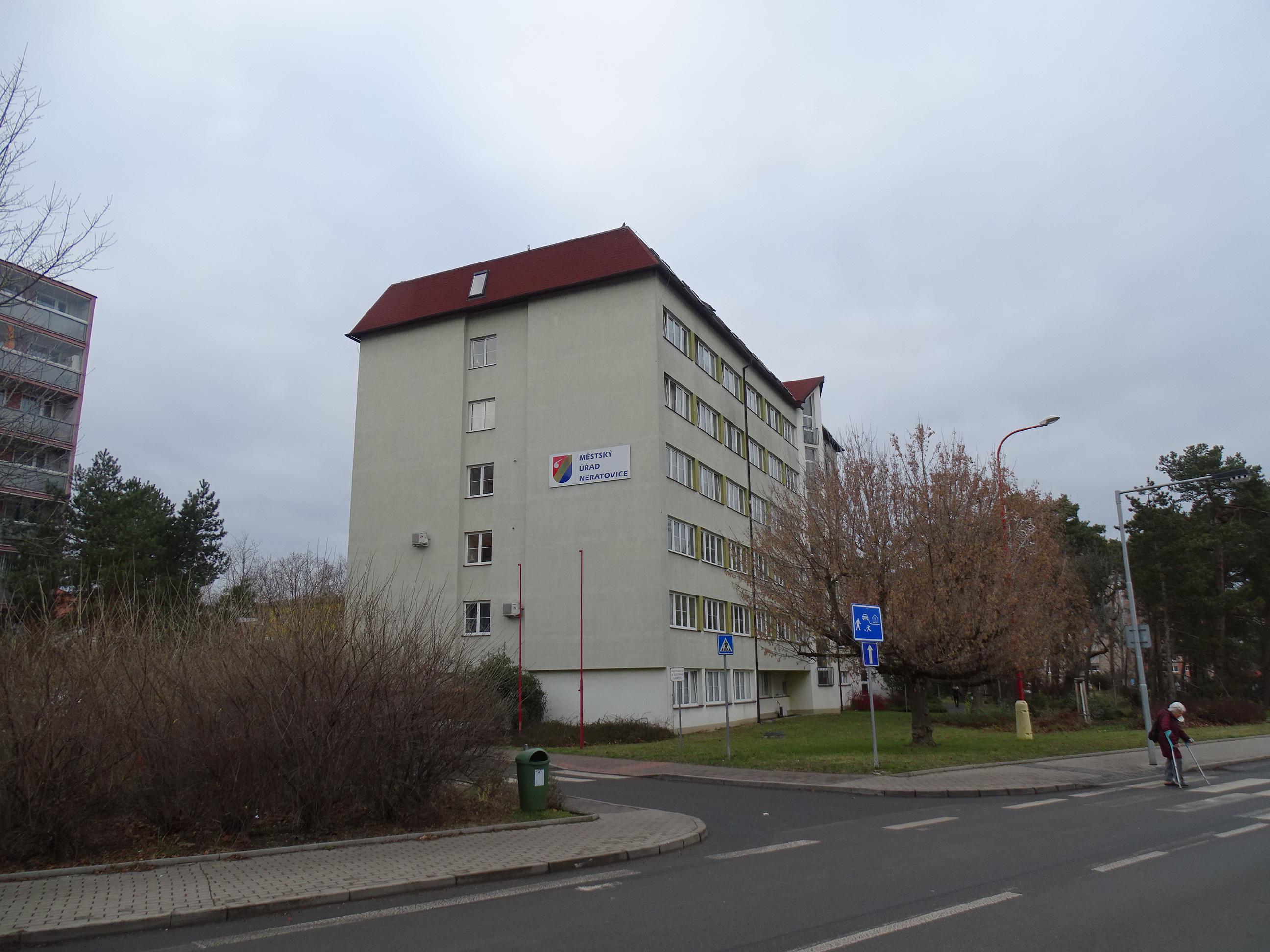Neratovice - městský úřad foto 6