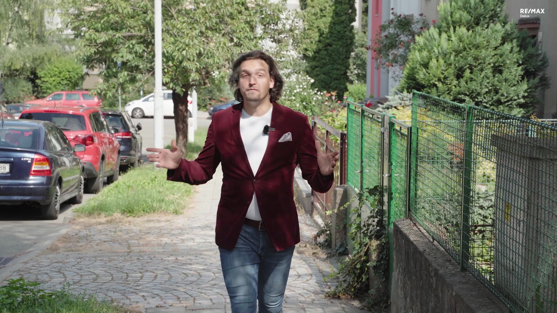 Igor Loškár - realitní makléř RE/MAX Delux foto 2 (náhled videa)