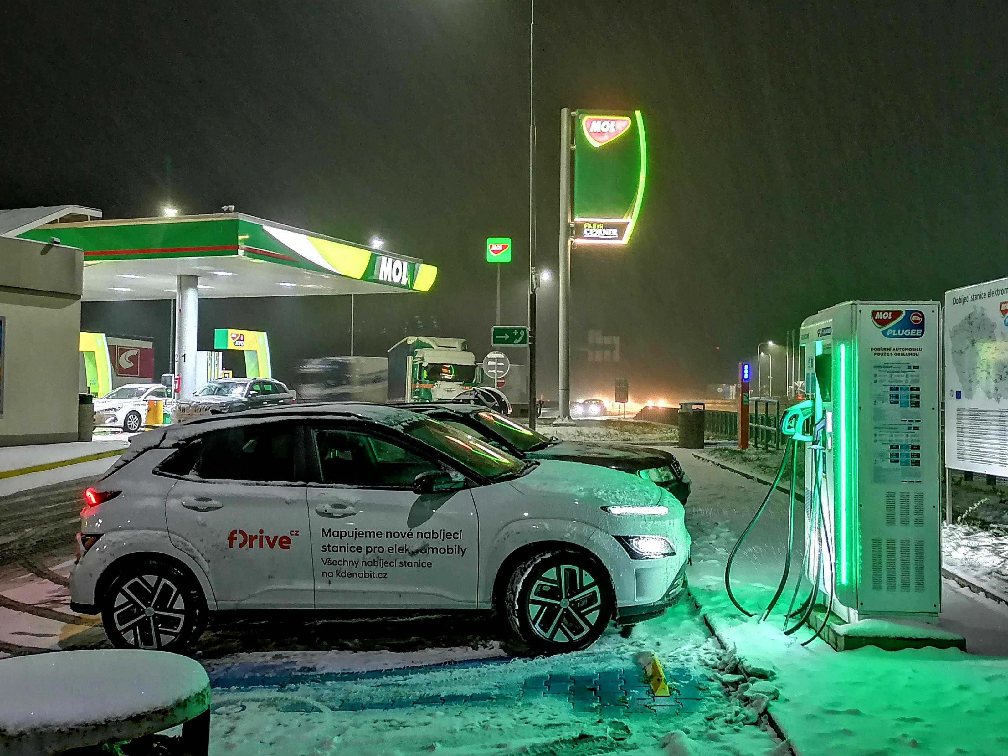 MOL - Nabíjecí stanice
