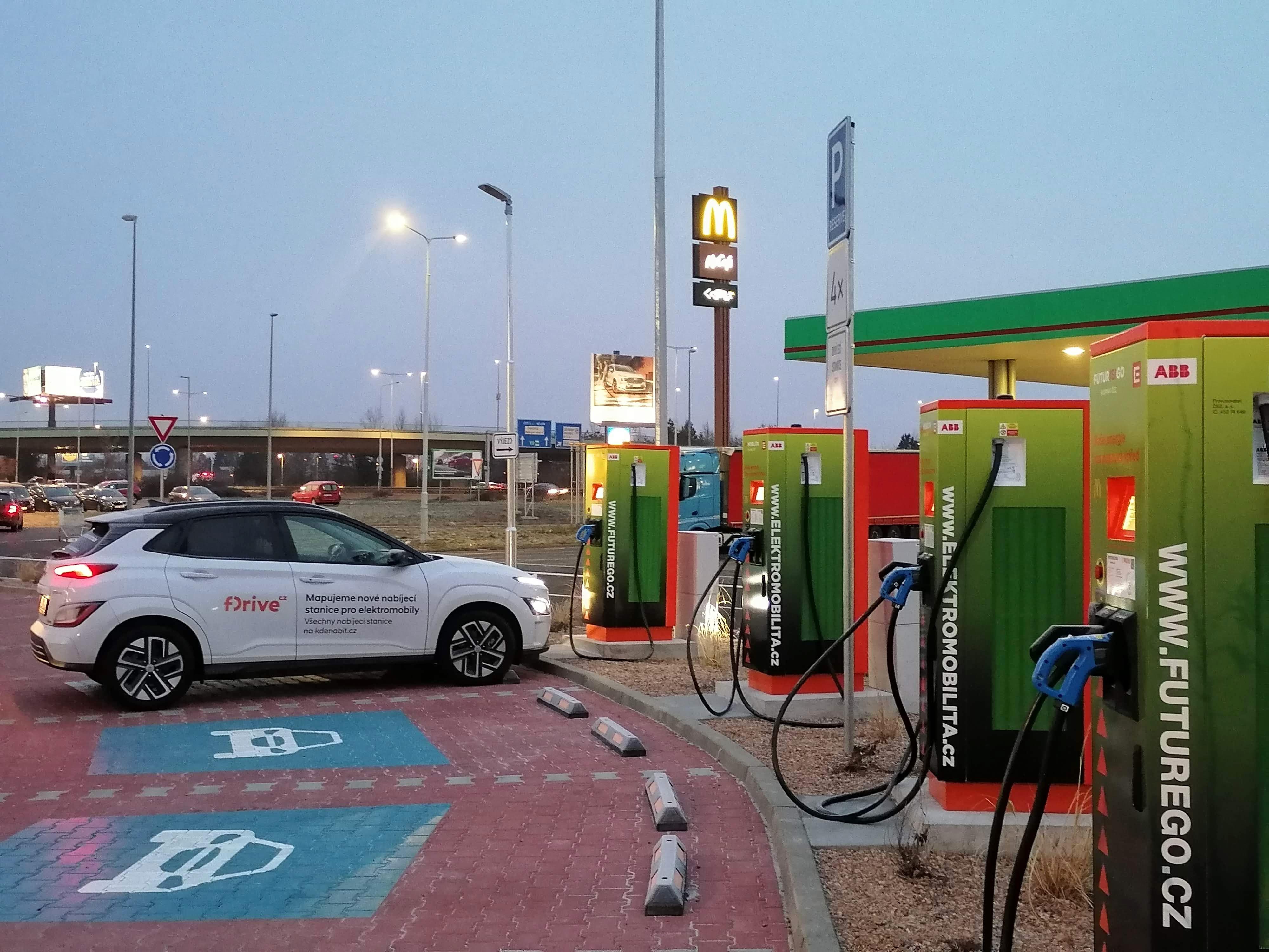 Nabíjecí stanice ČEZ foto 2