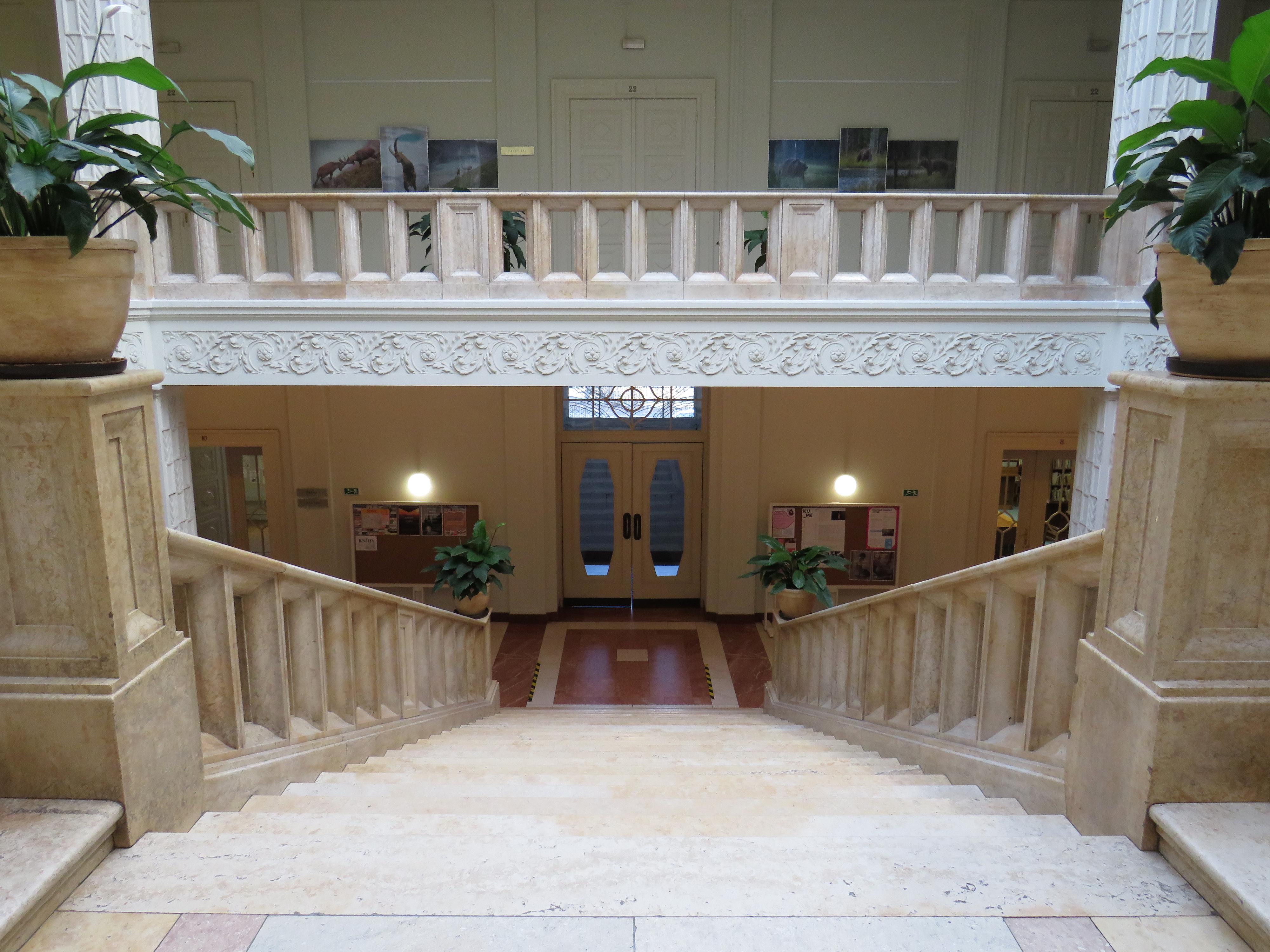 Knihovna Petra Bezruče v Opavě foto 6