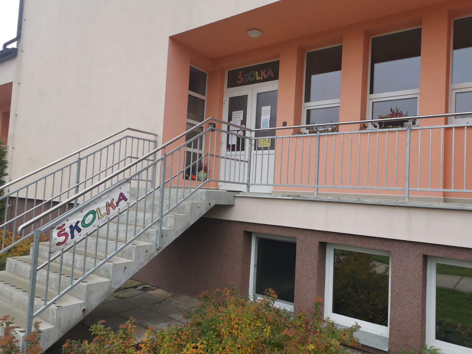 ZŠ a MŠ Sojovice foto 3
