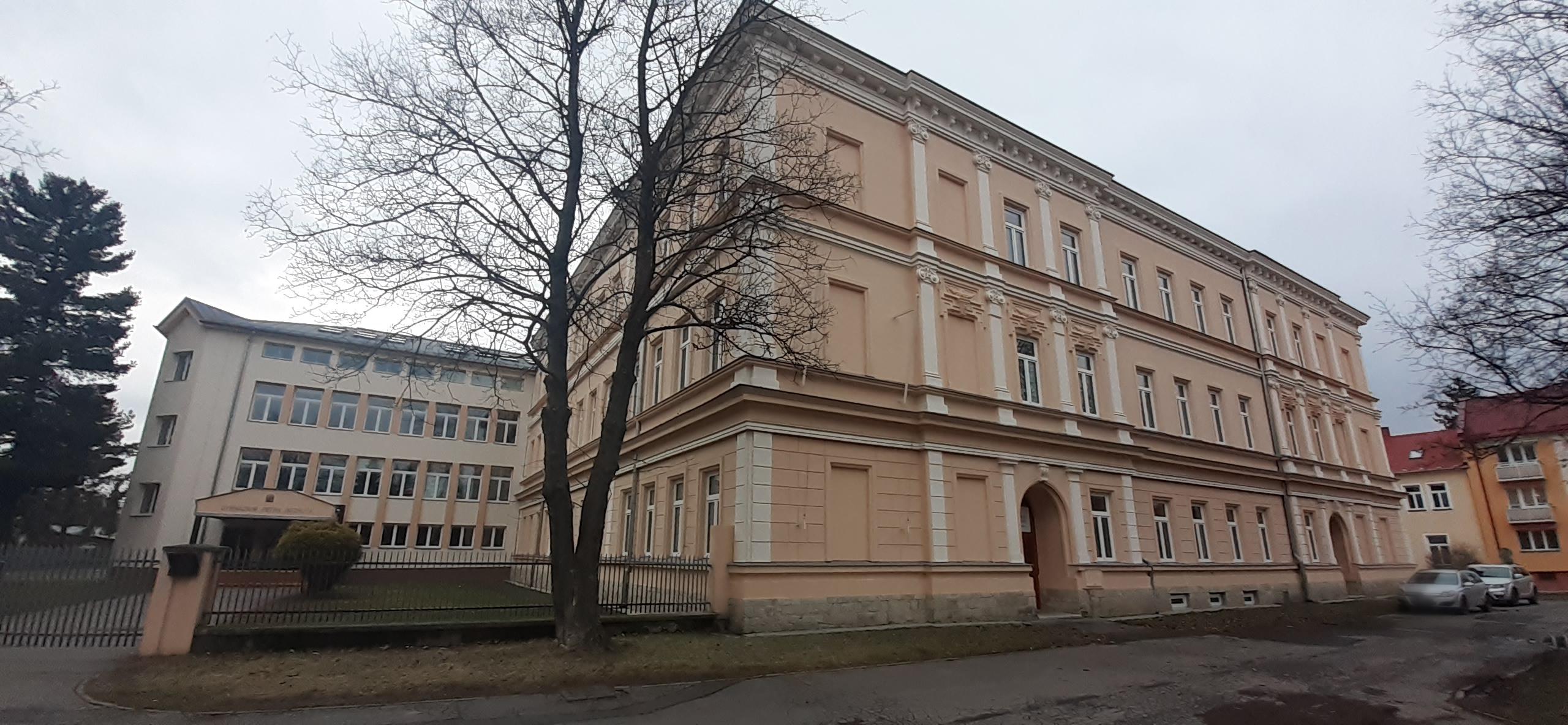 Gymnázium Petra Bezruče Frýdek-Místek foto 6