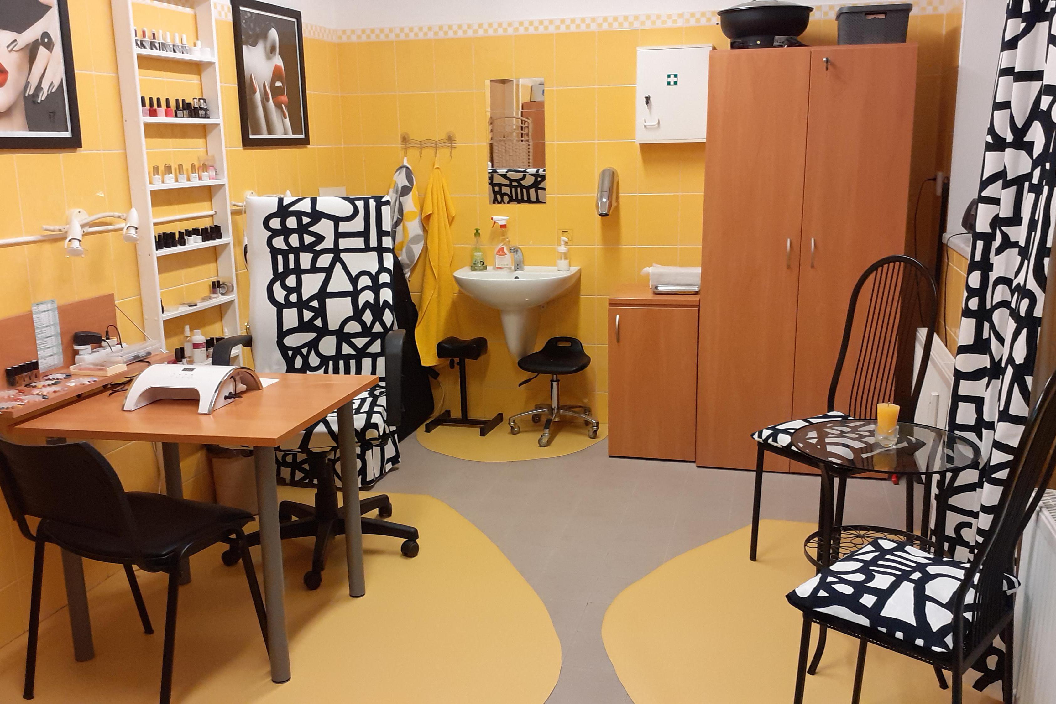 Manikúra - Věra Roučová