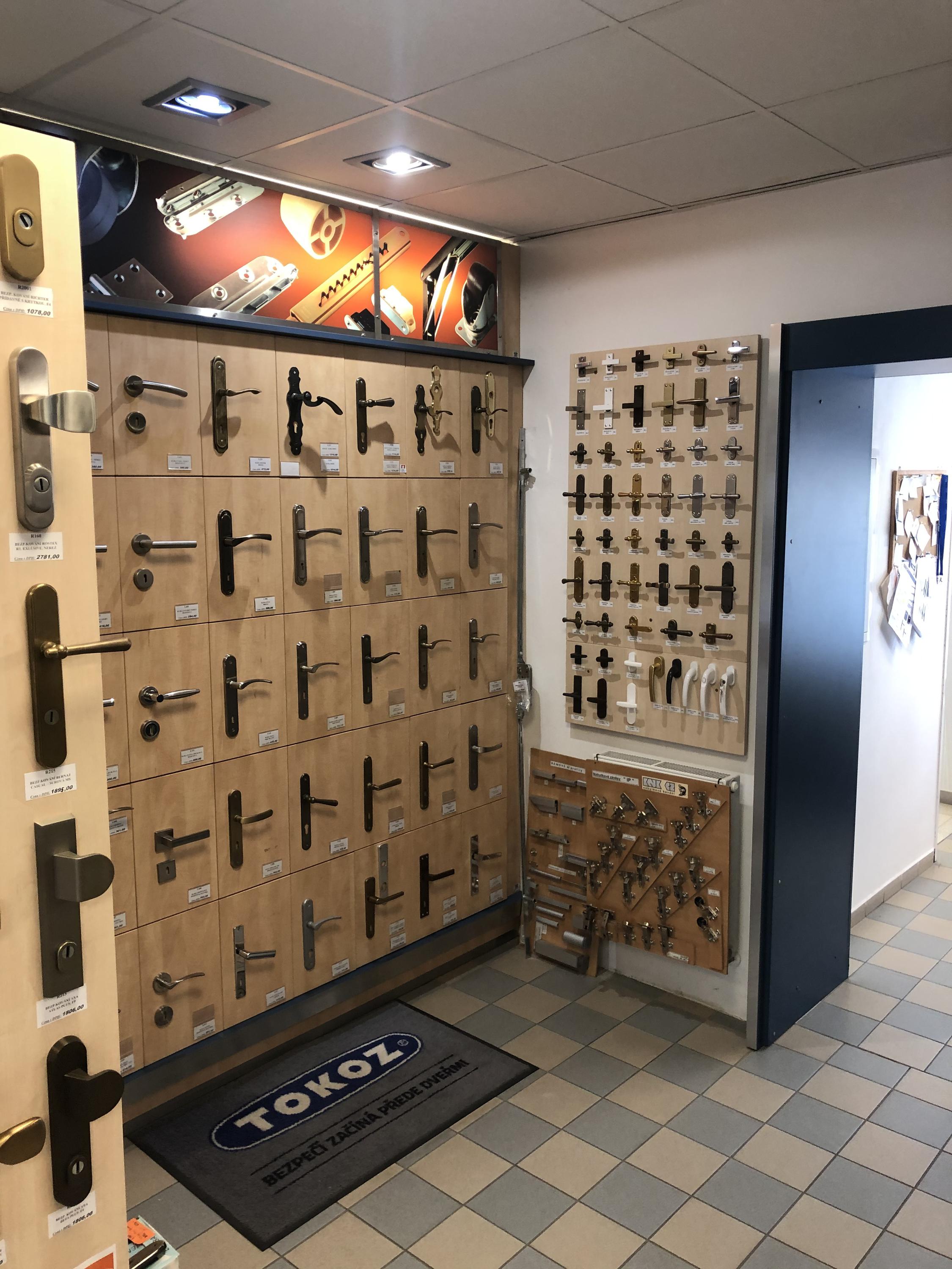 TOKOZ - firemní prodejna foto 2