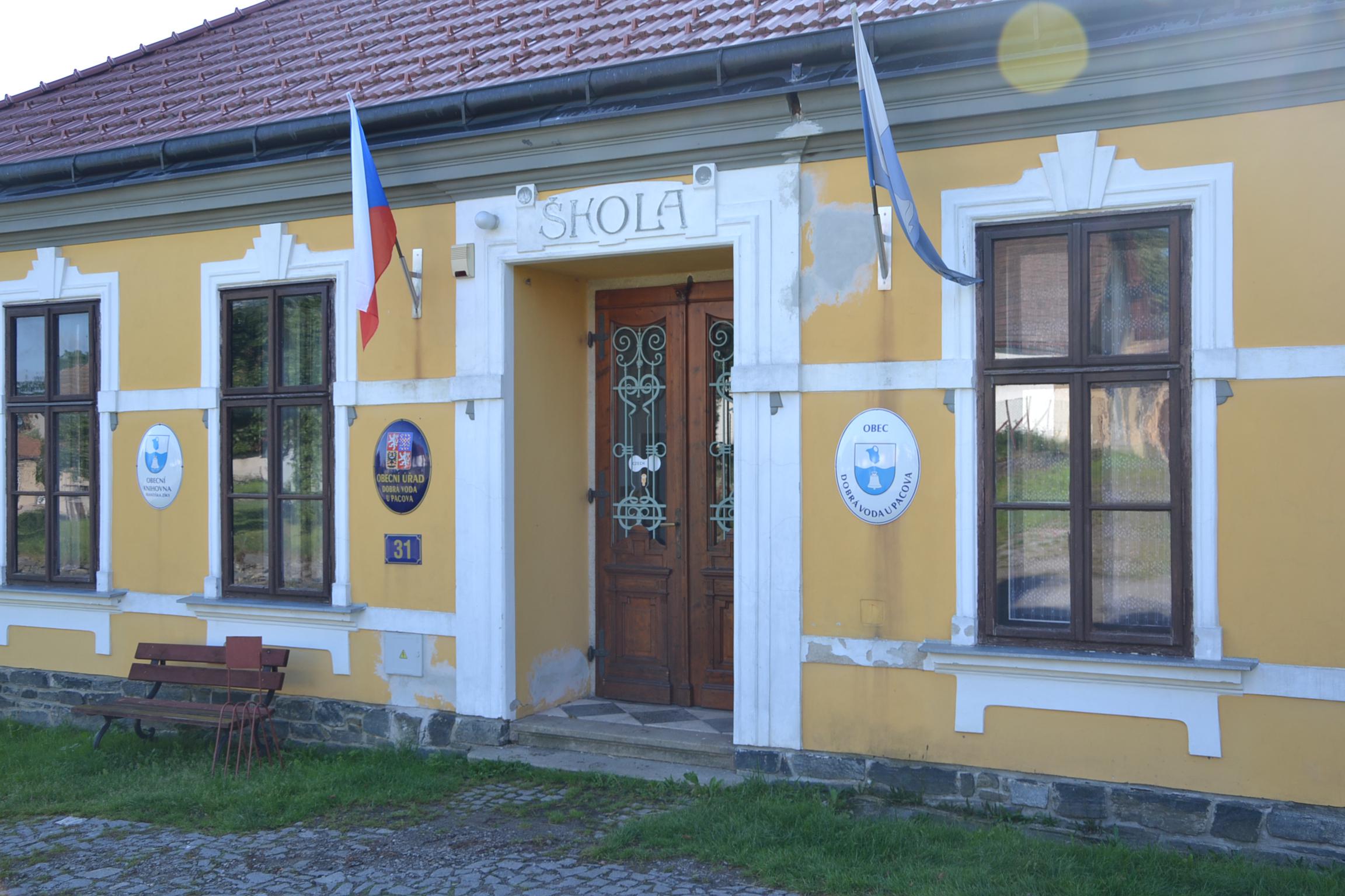 Dobrá Voda u Pacova - obecní úřad
