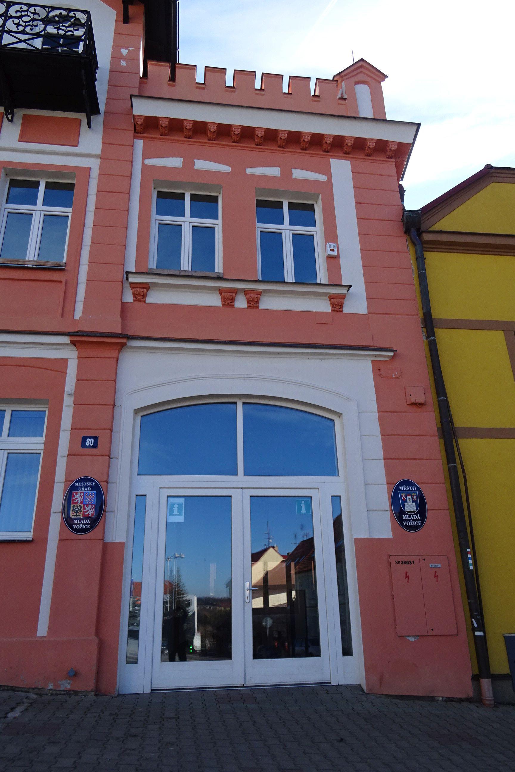 Mladá Vožice - městský úřad foto 2