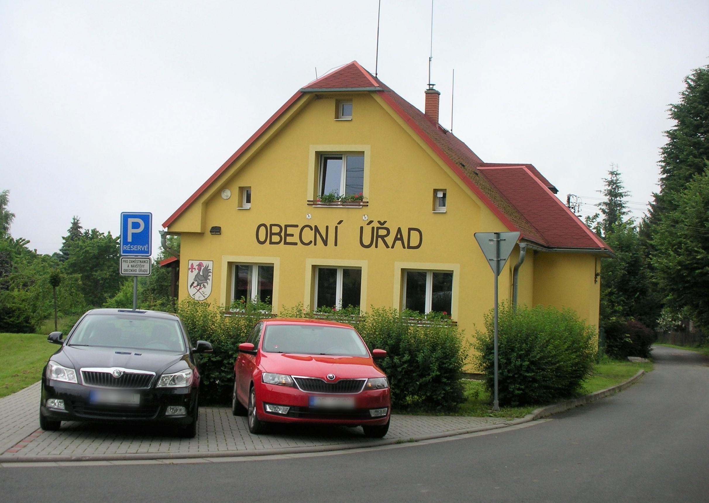 Tvrdkov - obecní úřad foto 4