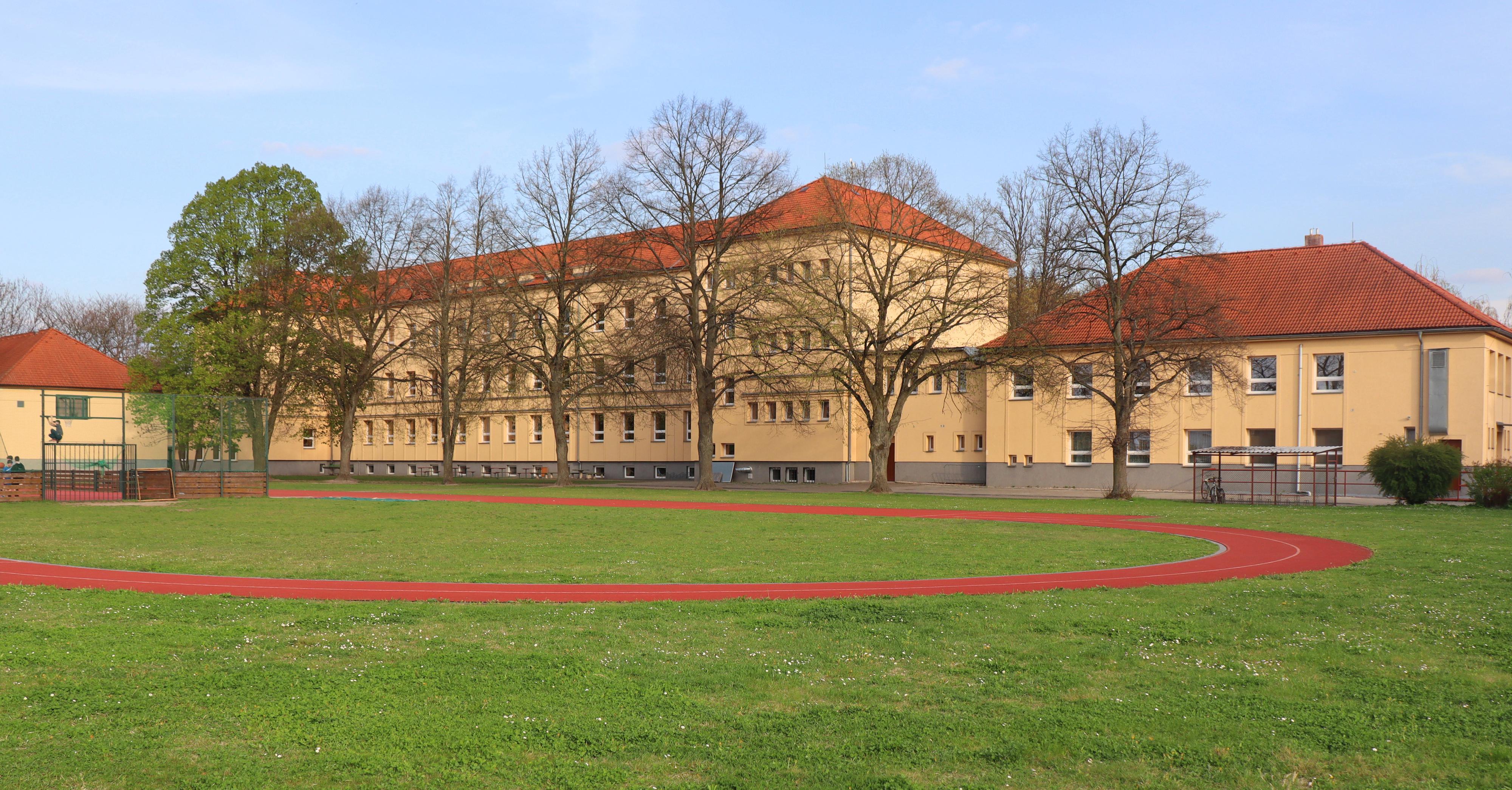ZŠ Pardubice - Spořilov, Kotkova foto 4