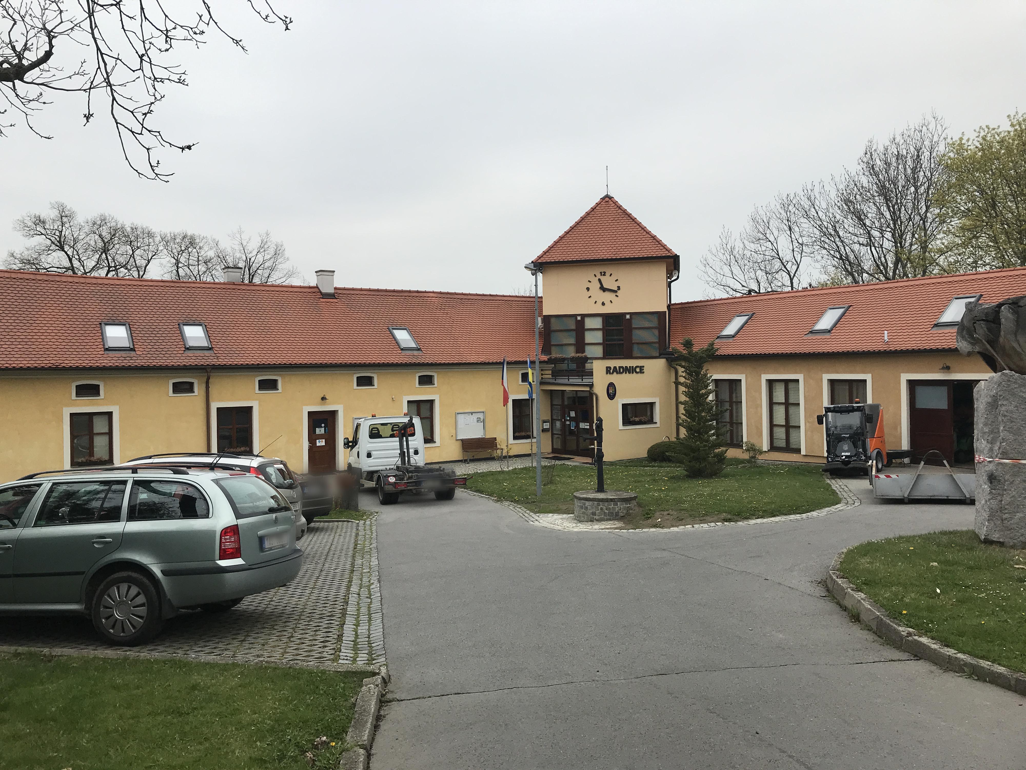 Úřad městské části Praha-Koloděje foto 2