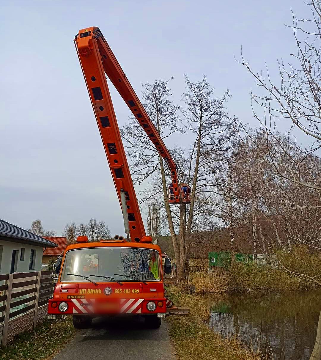 Pronájem montážních plošin Jiří Ditrich foto 6