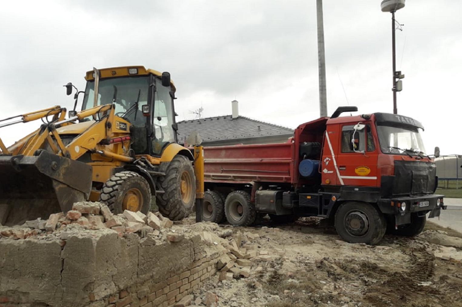 Autodoprava a zemní práce Josef Finstrle