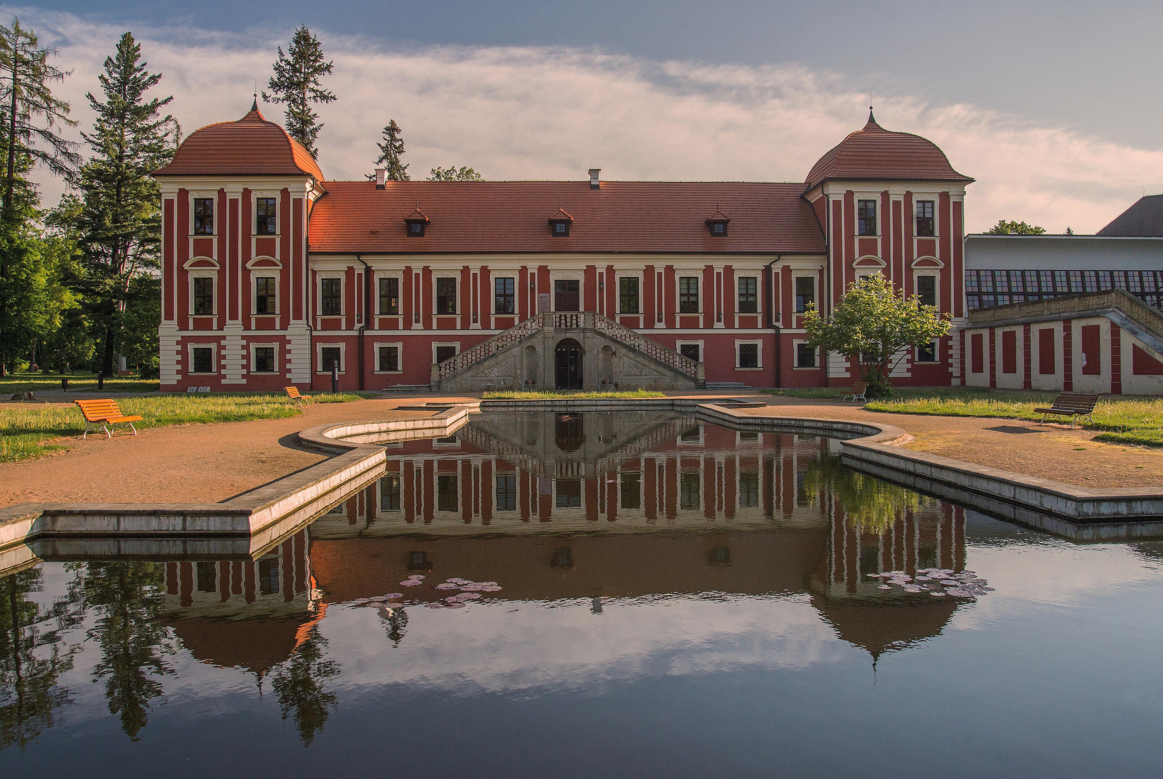 Městská knihovna Ostrov foto 3