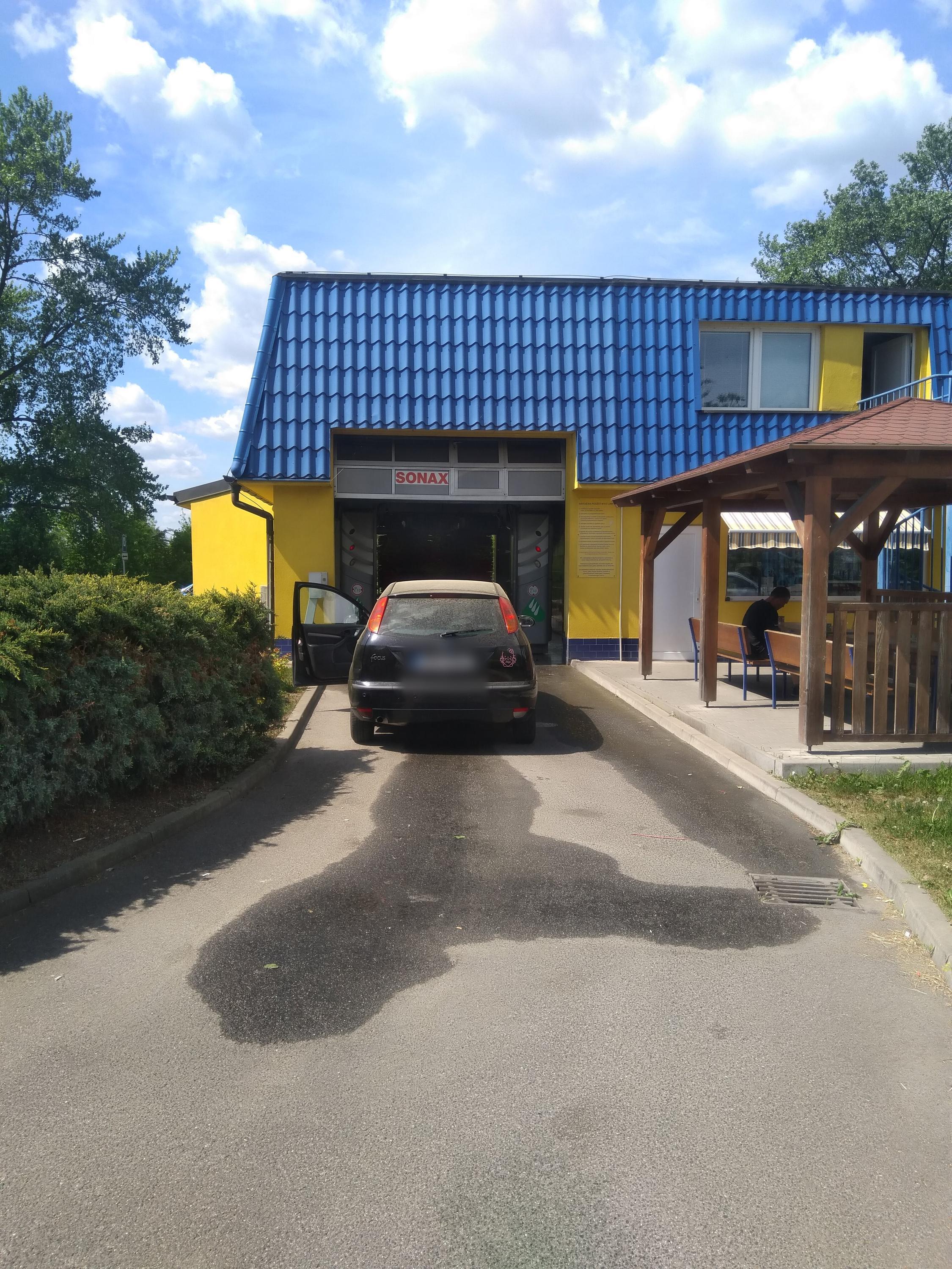 OKOIL BOUŠKA s.r.o. - Automyčka foto 2