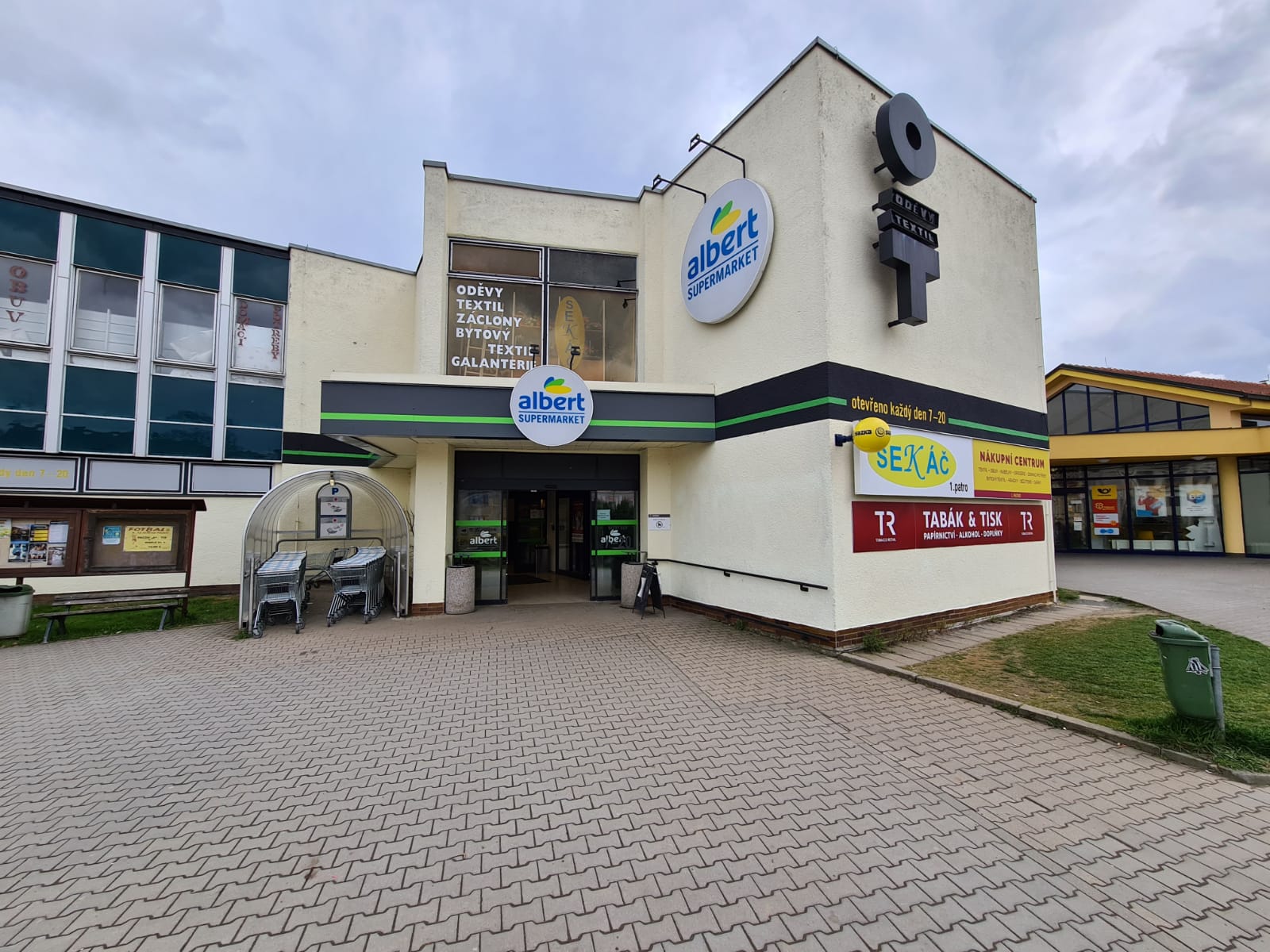 Tabák & tisk TOBACCO RETAIL foto 3