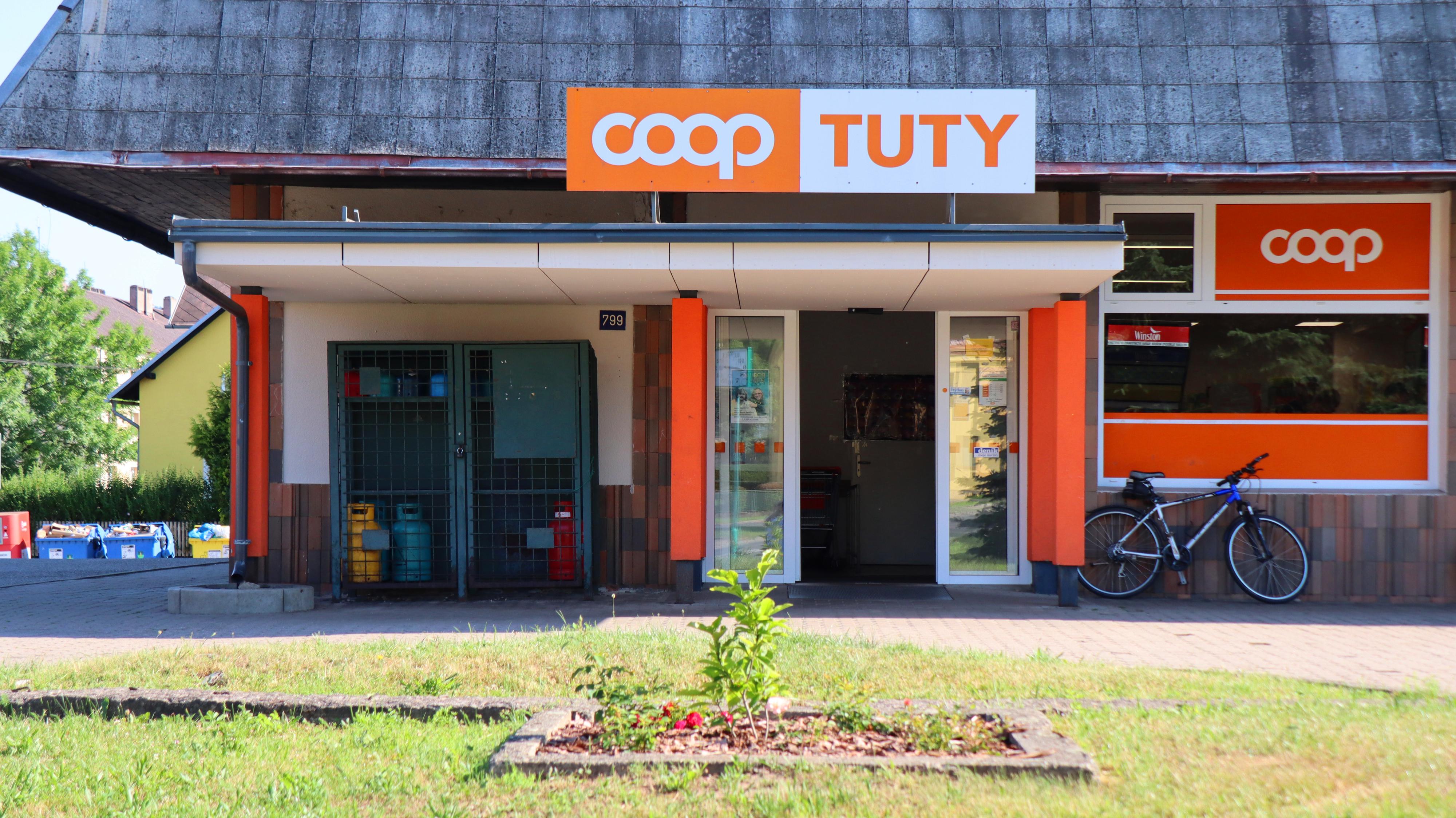 COOP Dvůr Králové n. L., družstvo foto 5