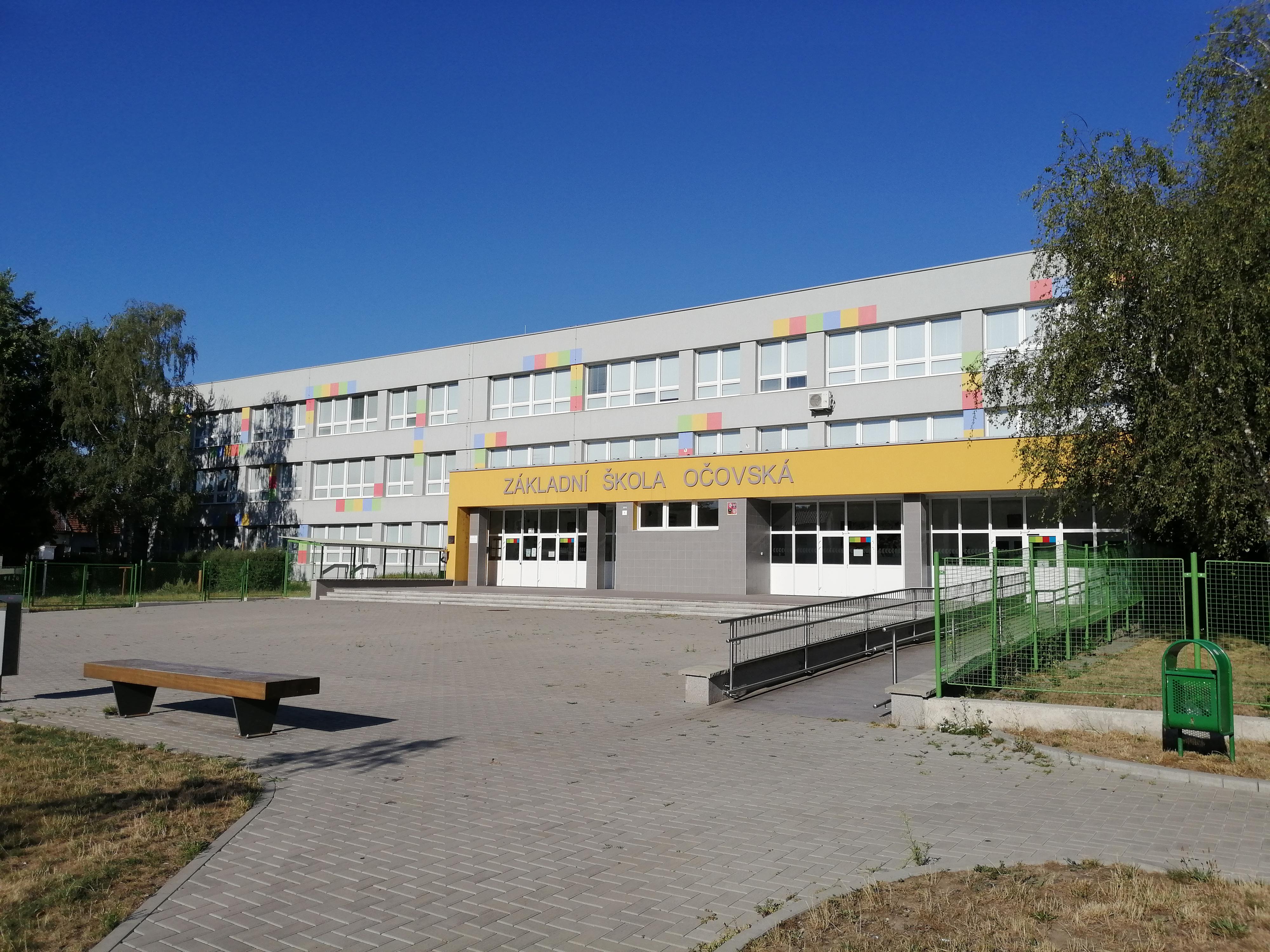 ZŠ Hodonín, Očovská