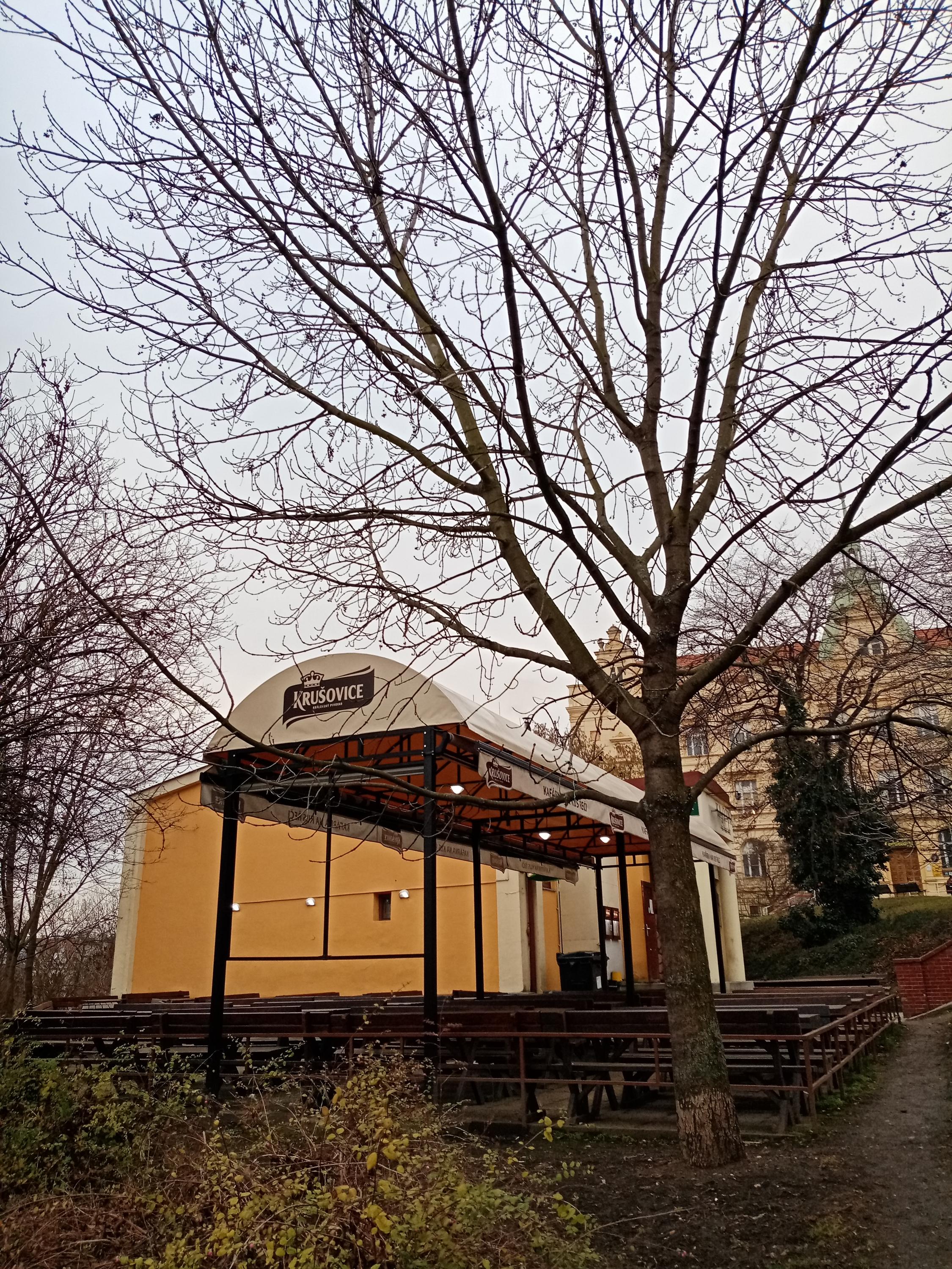 Kafárna na kus řeči foto 5