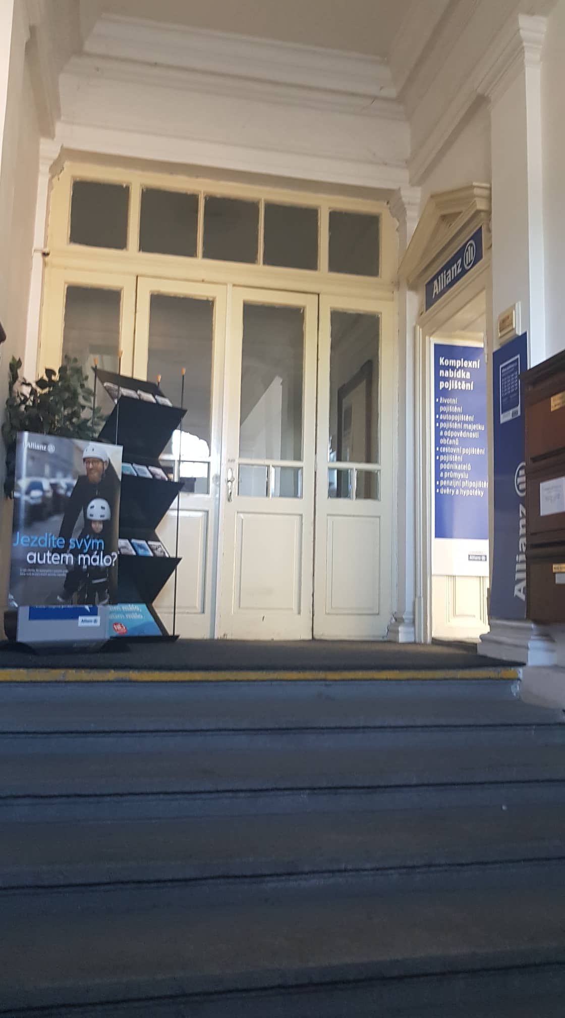 Allianz pojišťovna, a.s. Hrbáčová foto 1