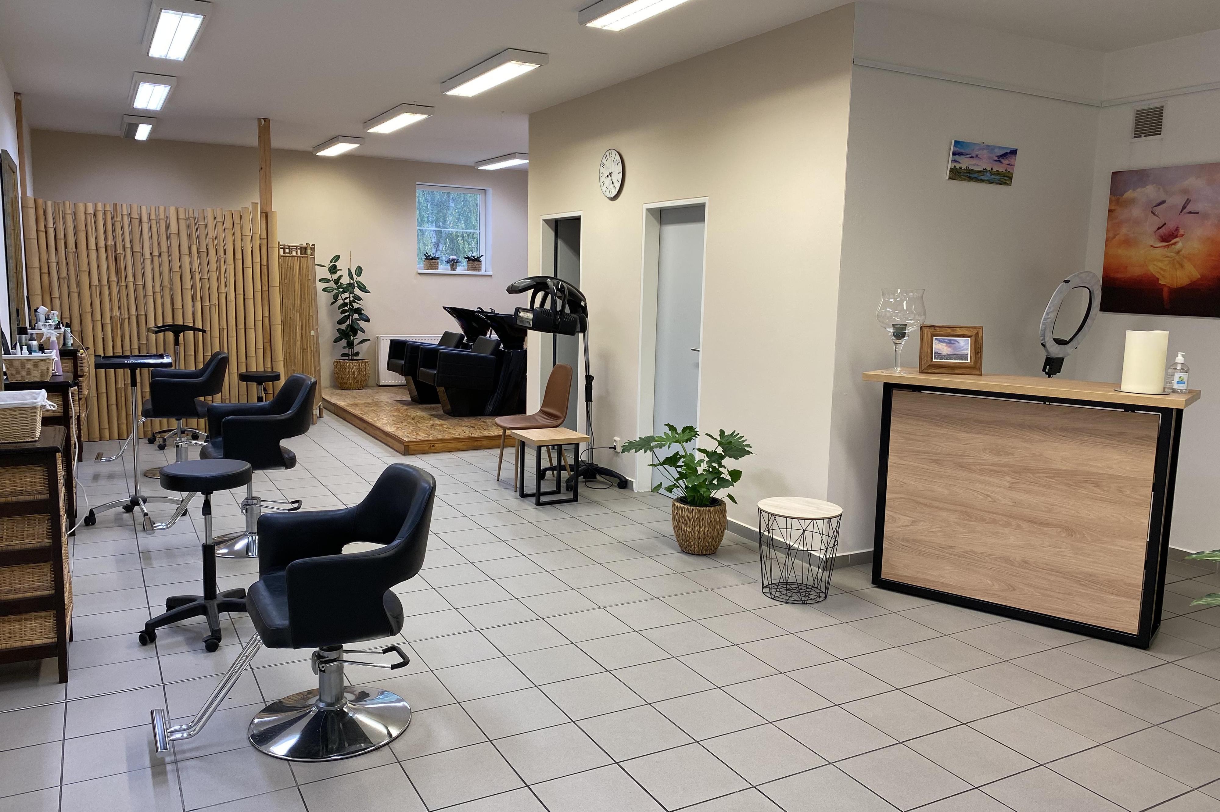 2M Vlasové studio - Kadeřnictví a kompletní péče o vaše vlasy foto 1