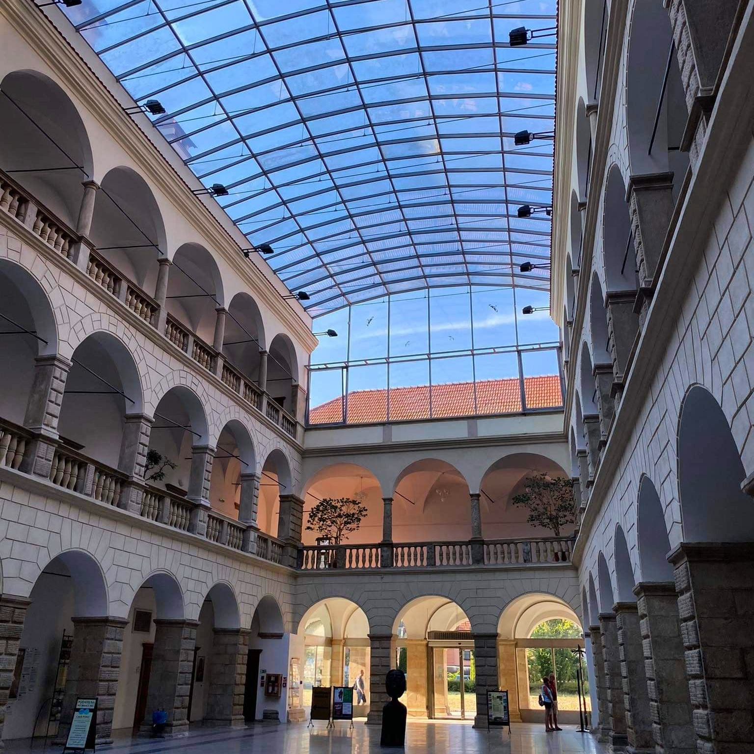 Hranice - městský úřad foto 5