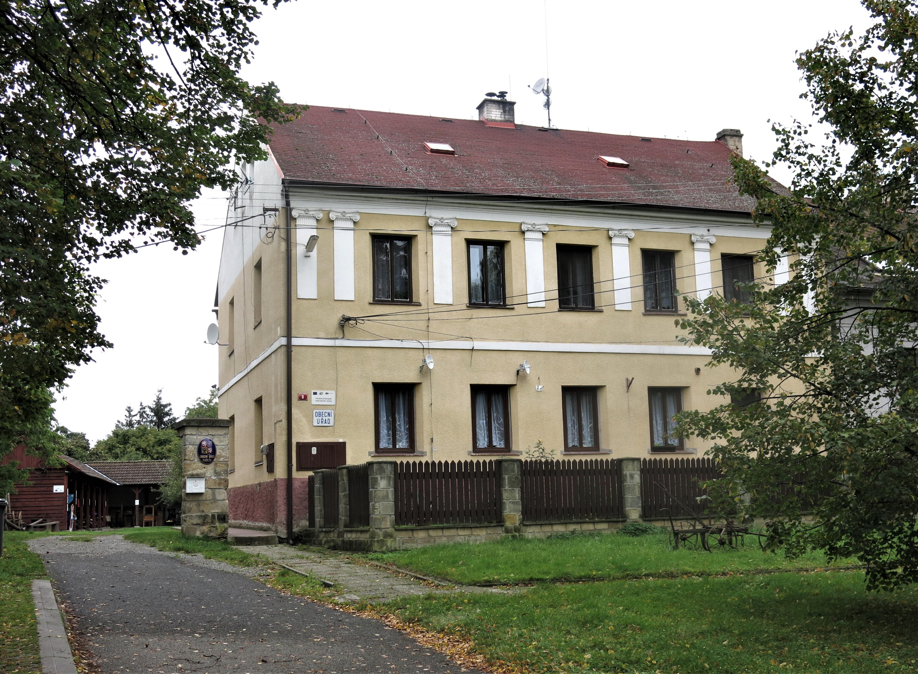 Kadlín - obecní úřad