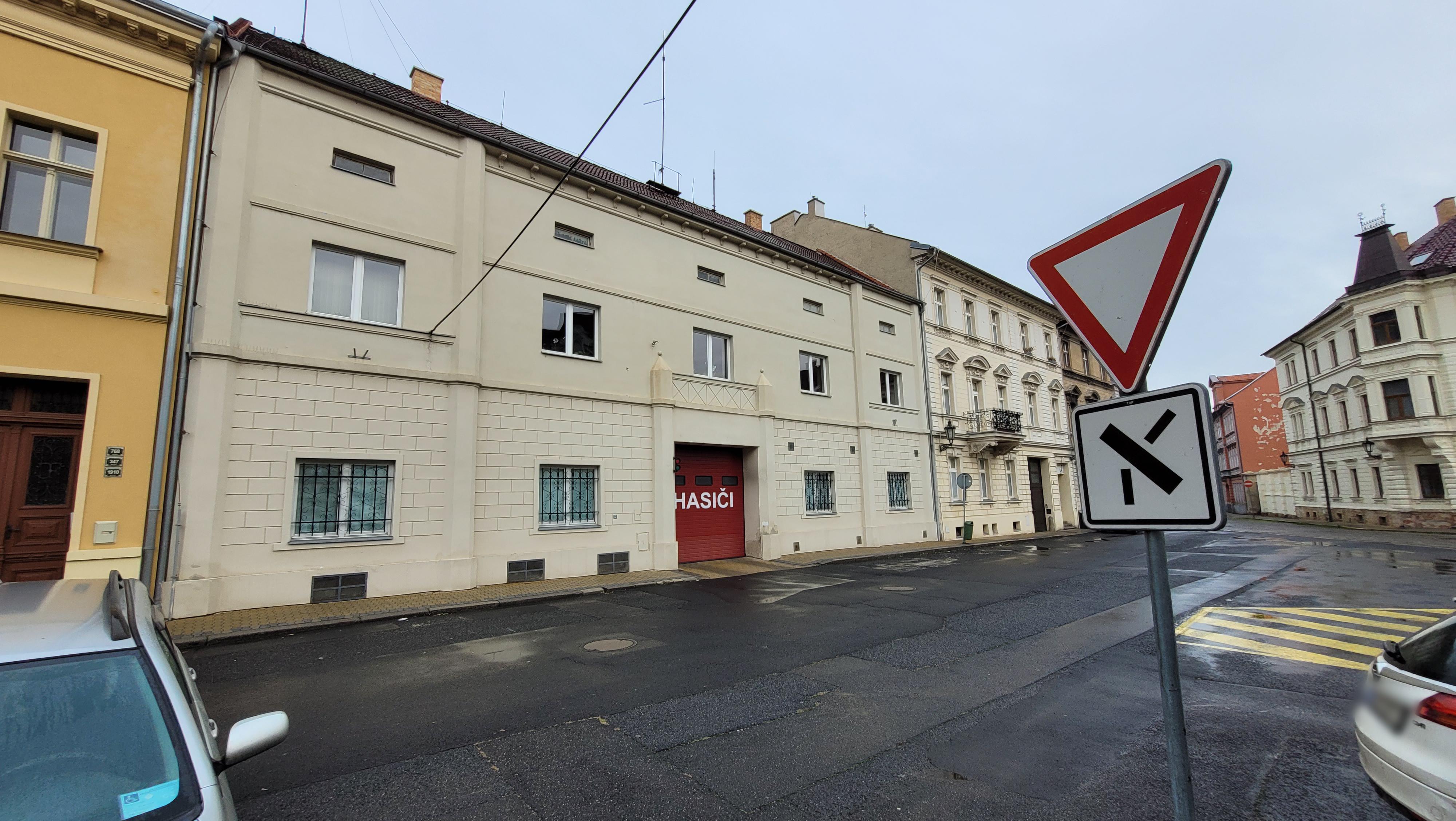 Hasičský záchranný sbor Ústeckého kraje - Požární stanice Žatec foto 4