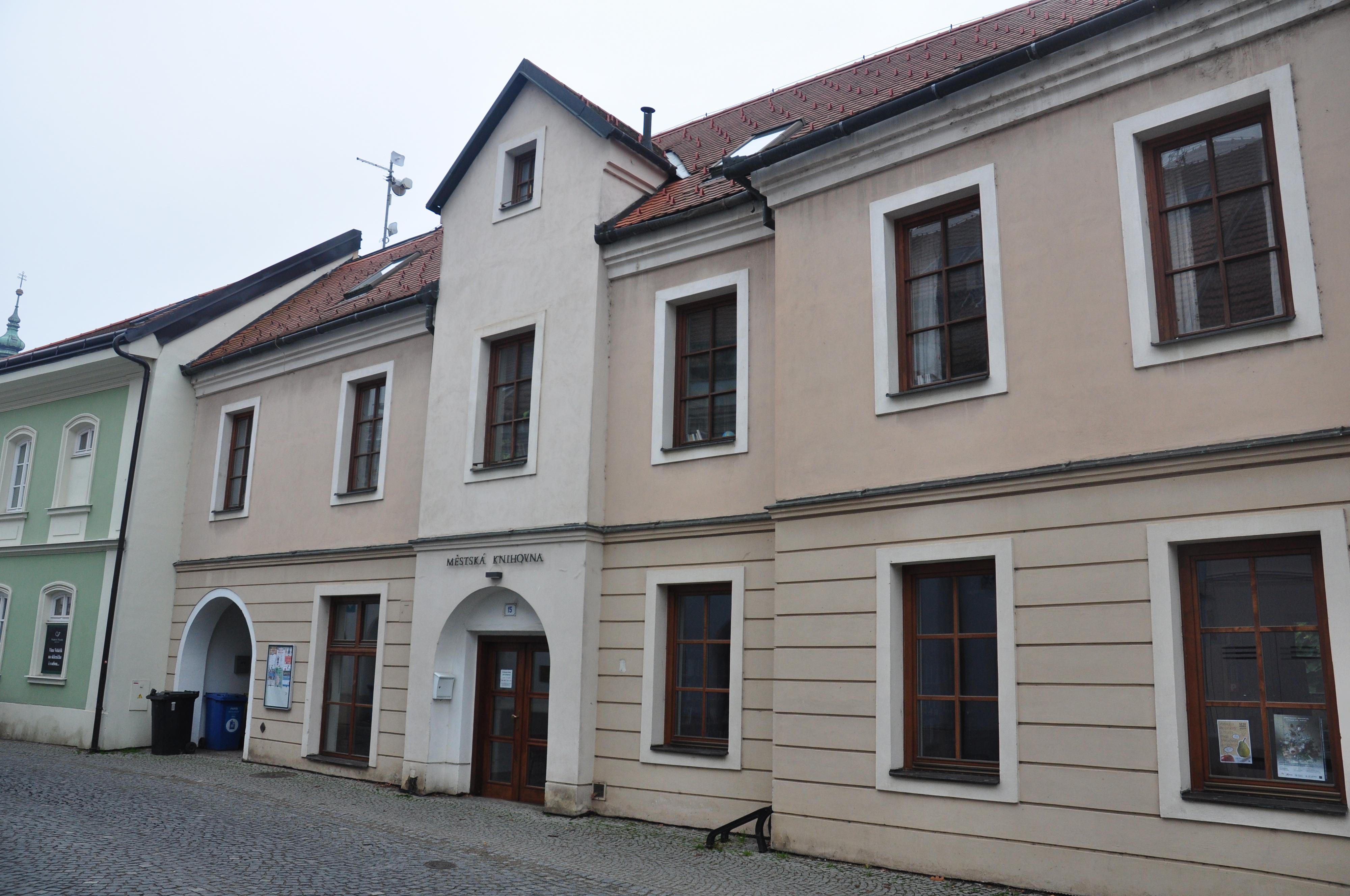Městská knihovna Mikulov foto 2