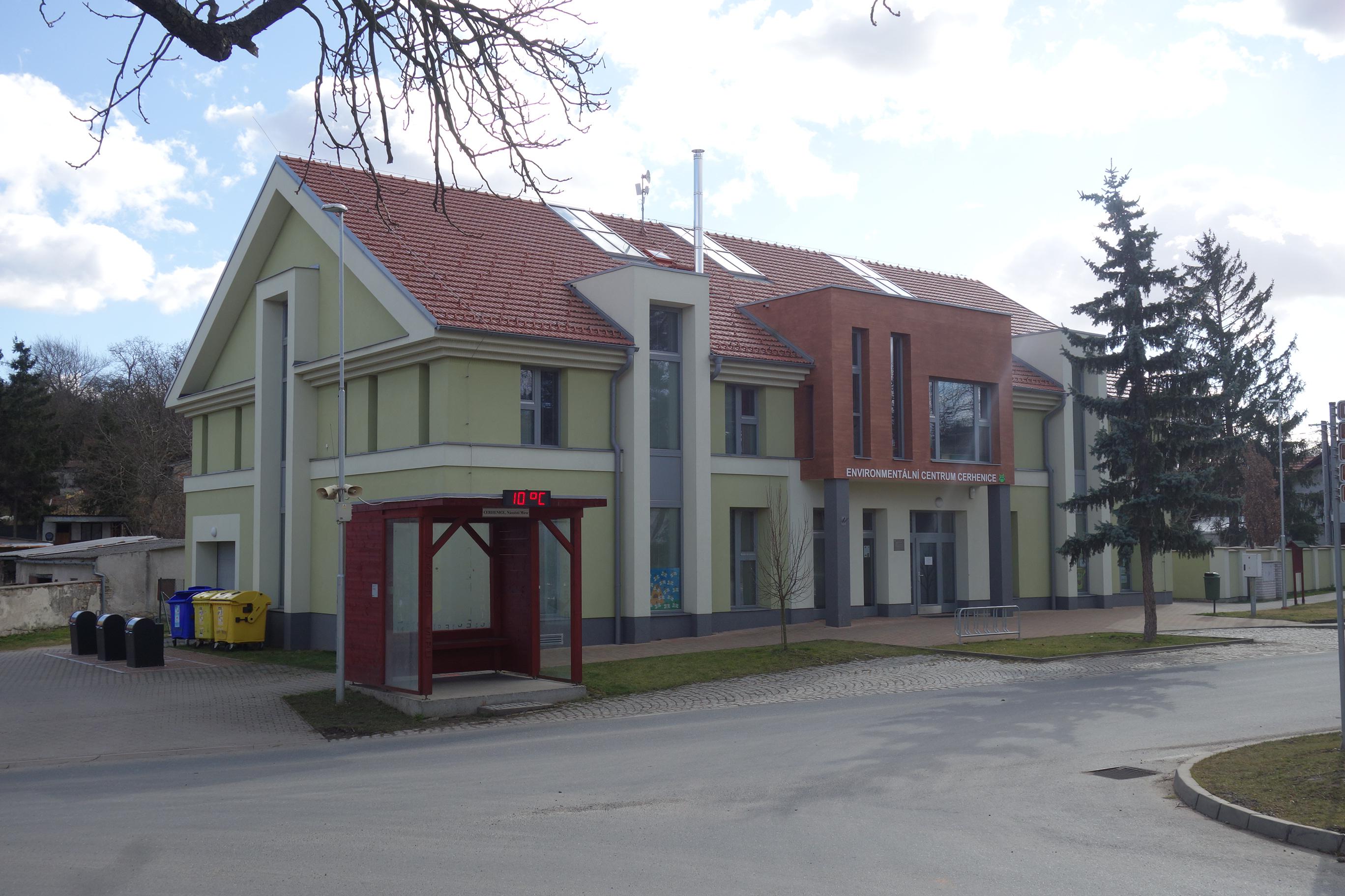 Knihovna Cerhenice foto 2